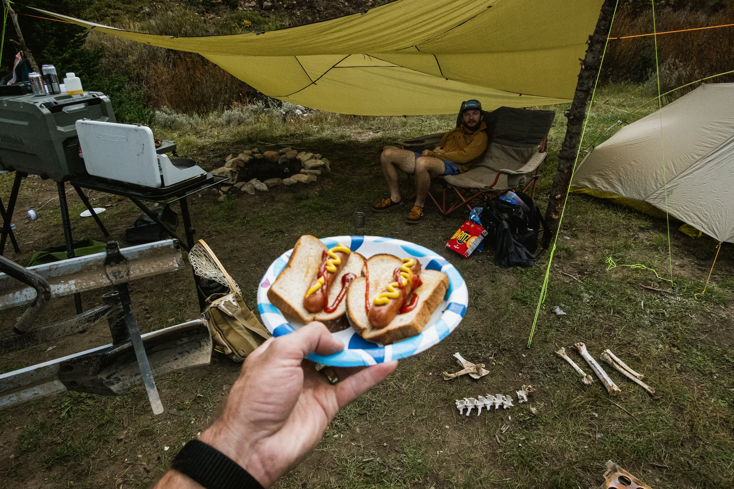 hot dogs on sliced bread