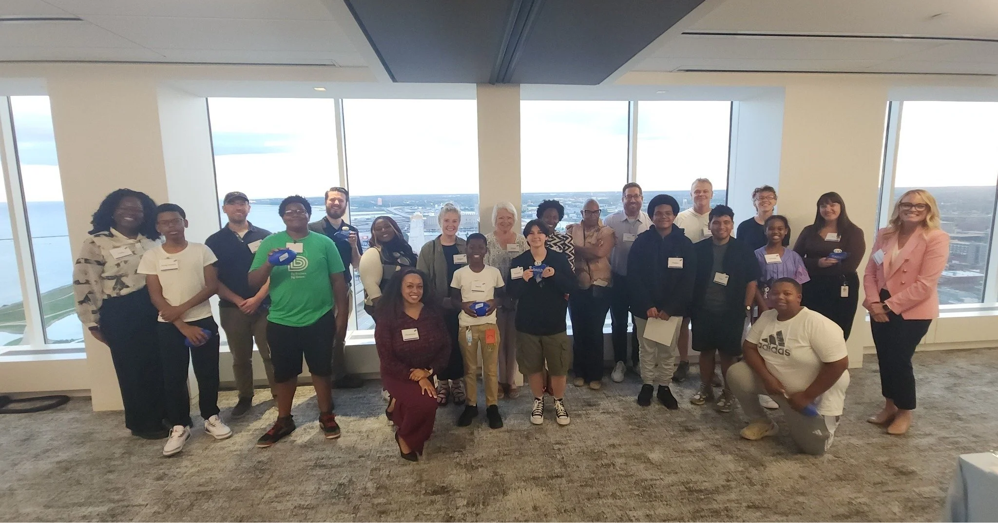 Our Littles took learning to new heights on the 29th floor with @rwbaird!💚💙

BBBS &amp; Baird came together for an evening of financial literacy, career exploration, and confidence-building, all with some incredible views of our great city. From pr