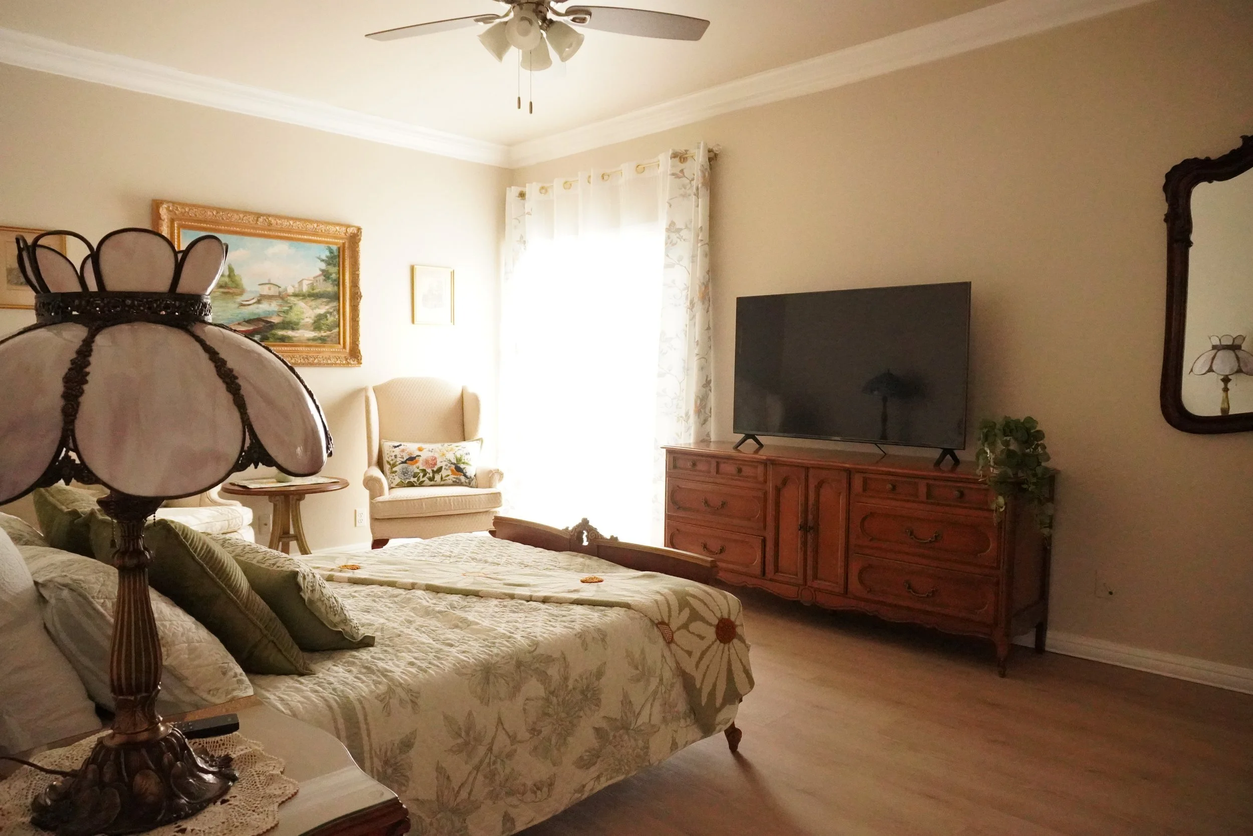 rcfe private room suite vista ca home