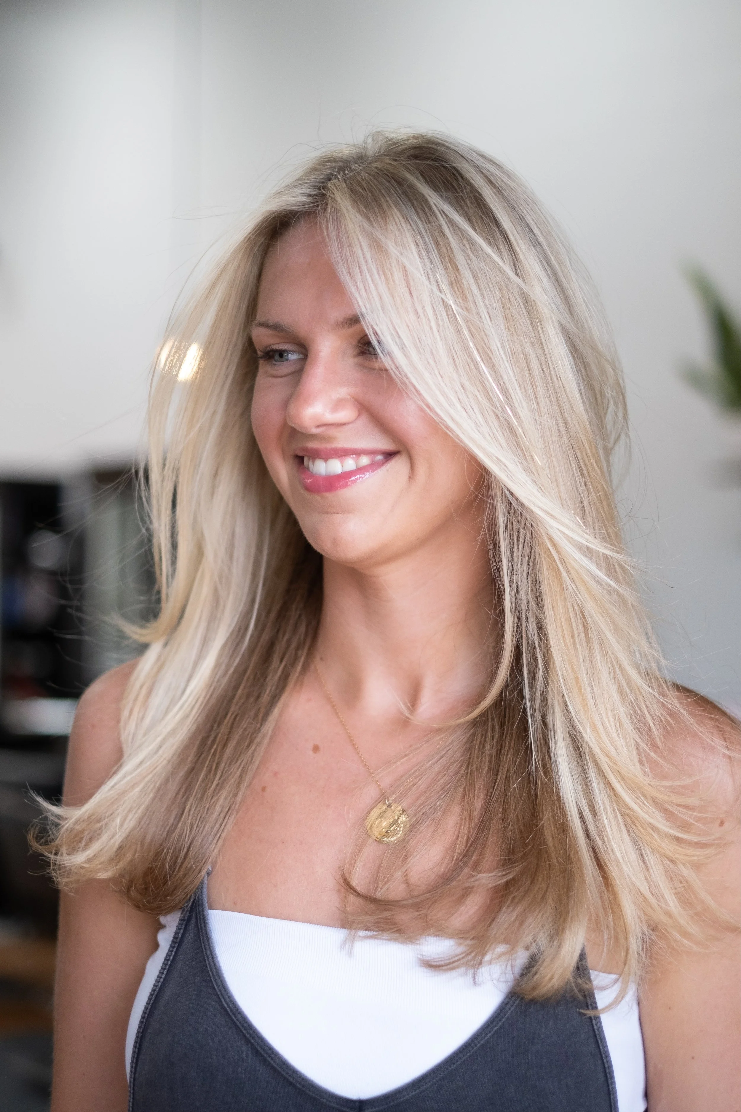 HOW TO MAINTAIN YOUR HAND TIED EXTENSIONS