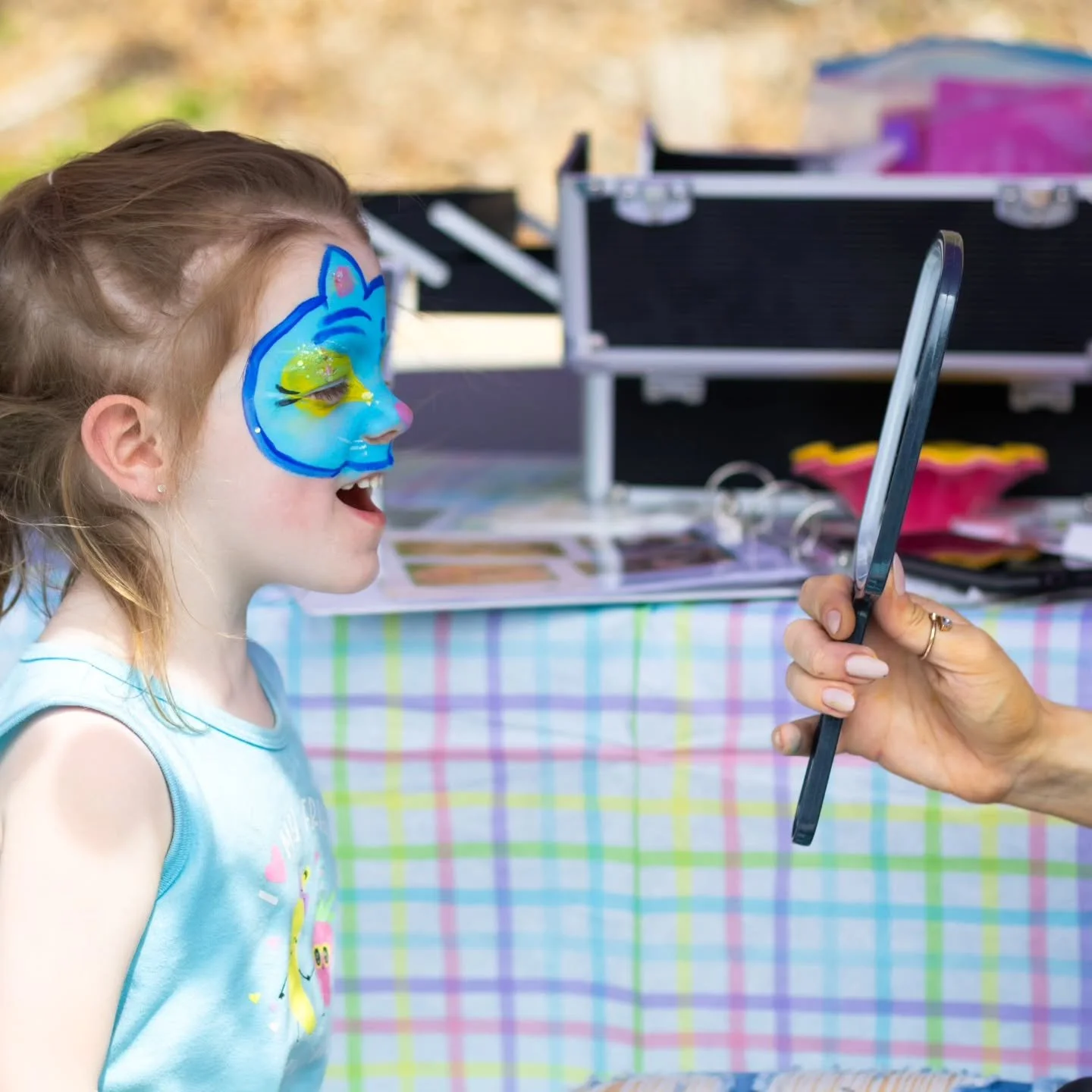 Happy Faces all around!!! 😎😆😍

Book your next event today! Link in bio ❤️🎨🖌

Or visit ChickletsFacePainting.com

📸: @b.k.sphotography