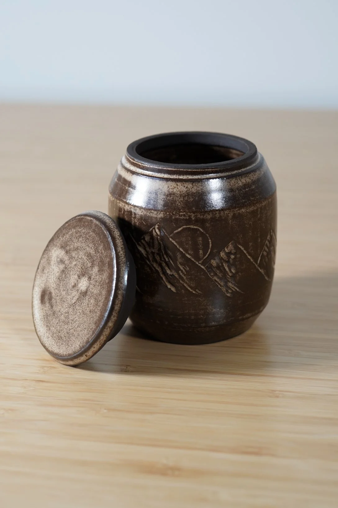 mountain_jar_open.jpg