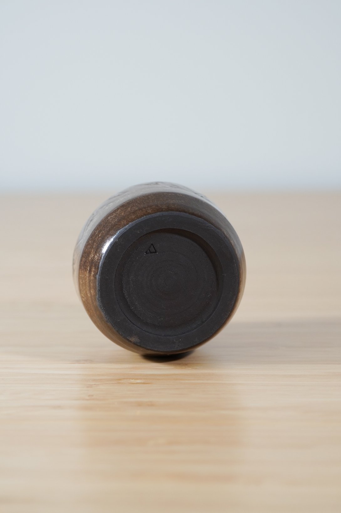 black_lamina_sauce_pot_bottom.jpg