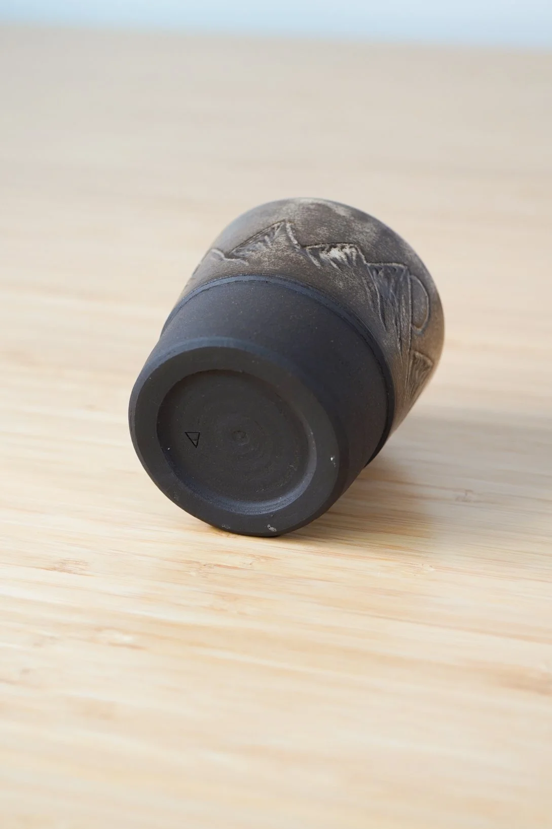 mountain_bevel_espresso_cup_2_bottom.jpg