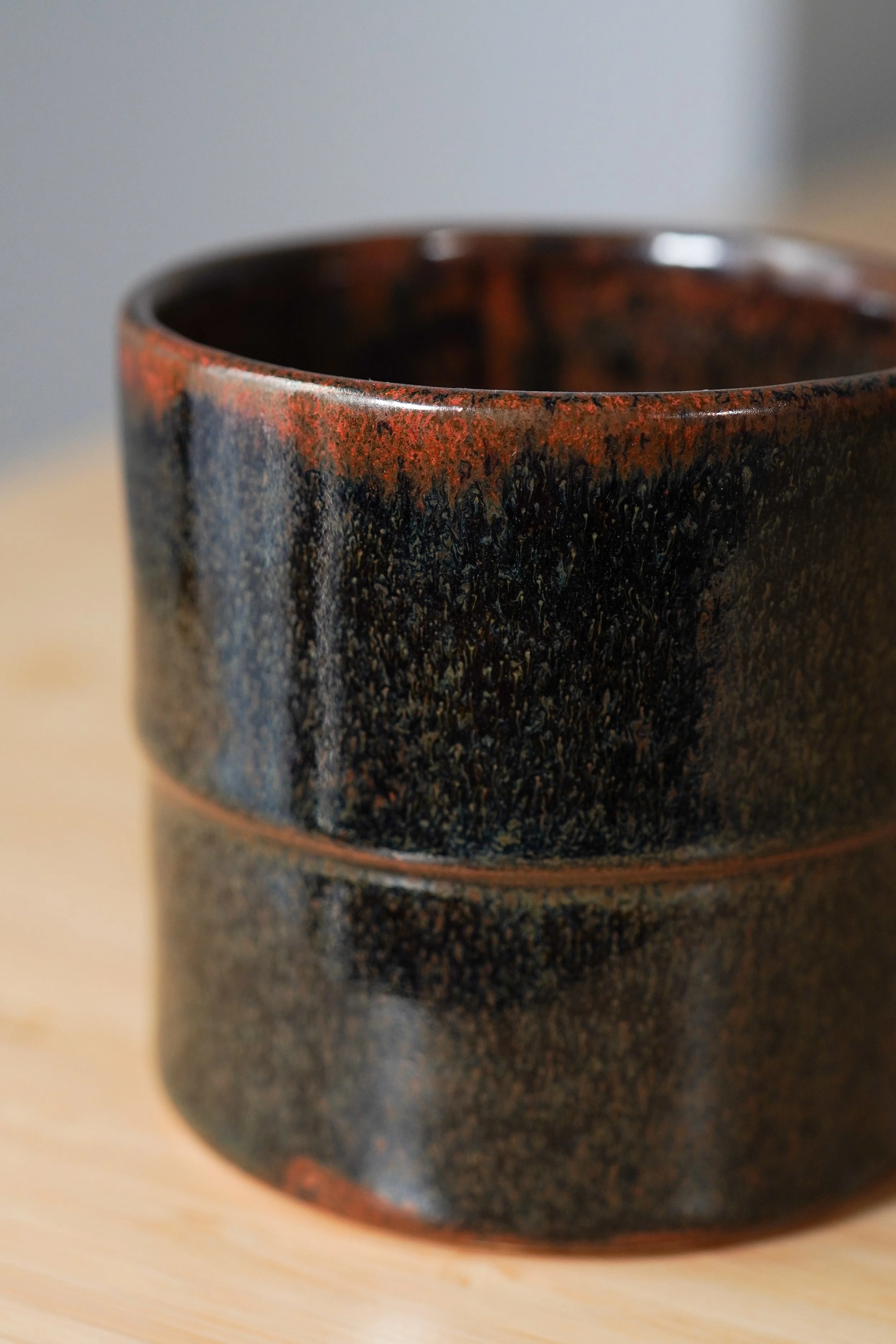 red_tenmoku_mug_002.jpg