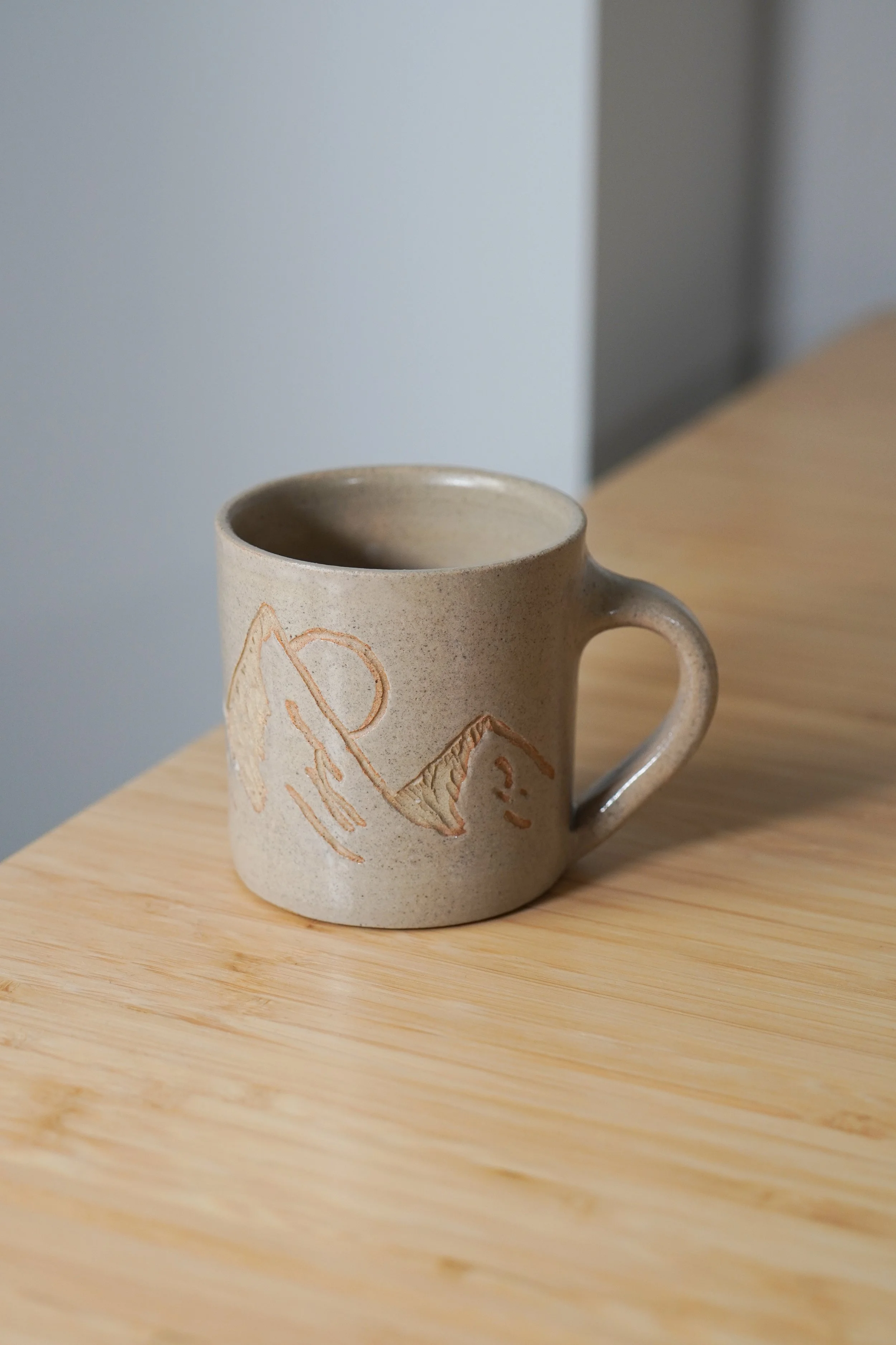 mountain_mug_sand_001.jpg