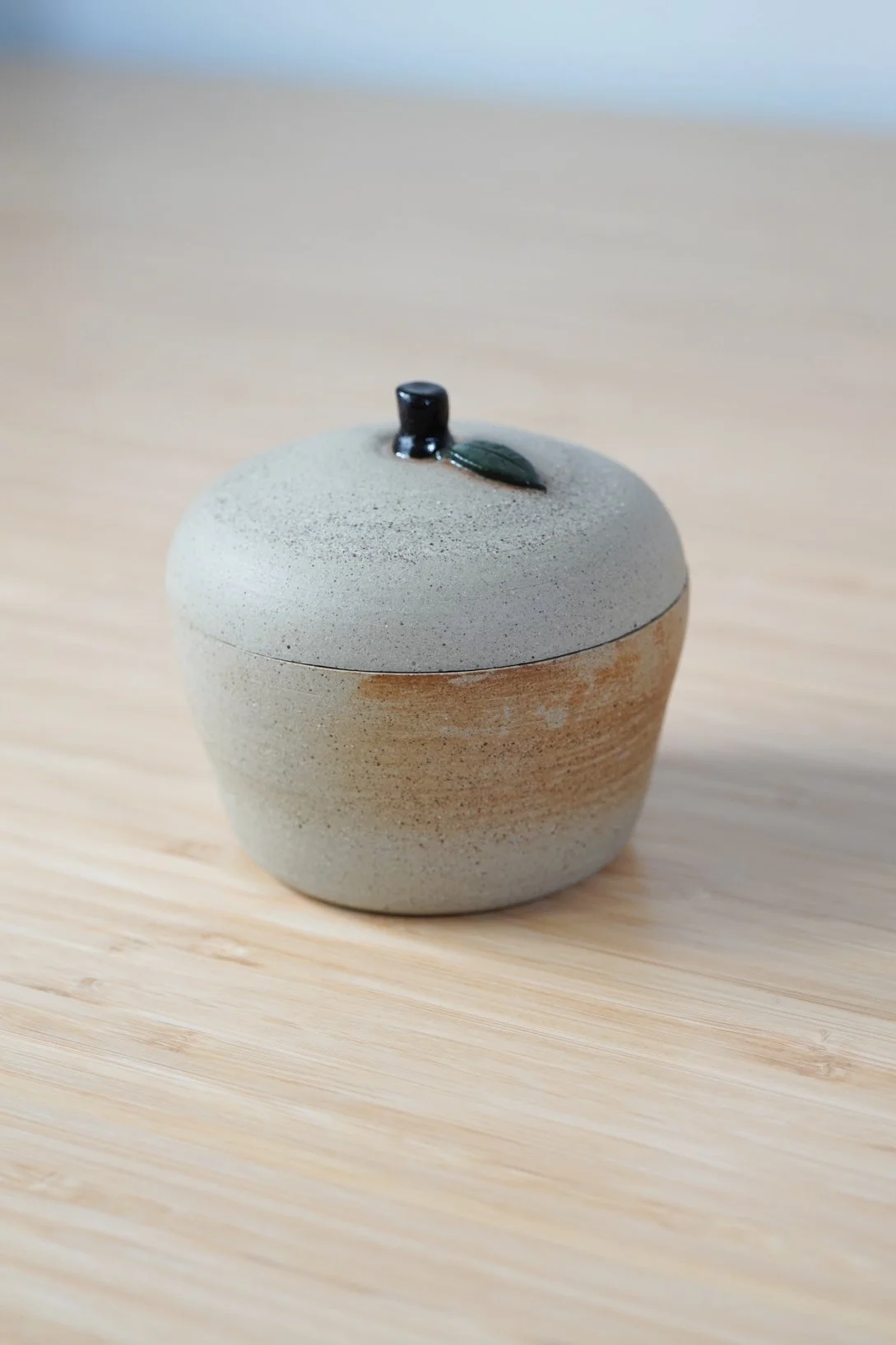 apple_jar_full.jpg