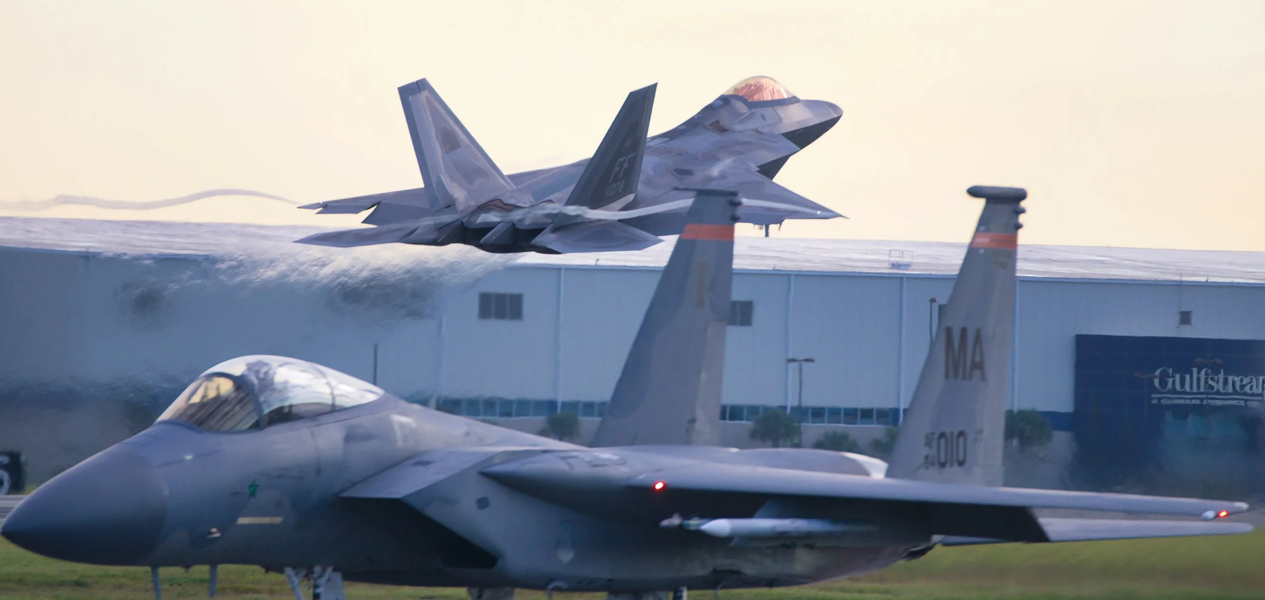 Raptor Eagle Takeoff - WT23.jpg