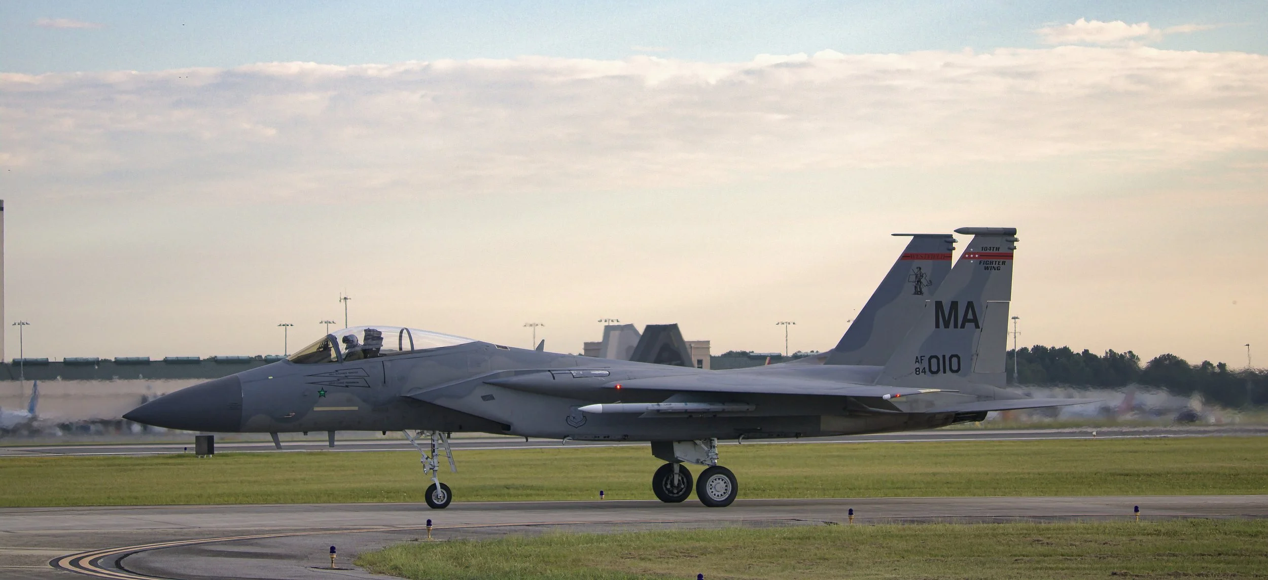 84-010.jpg