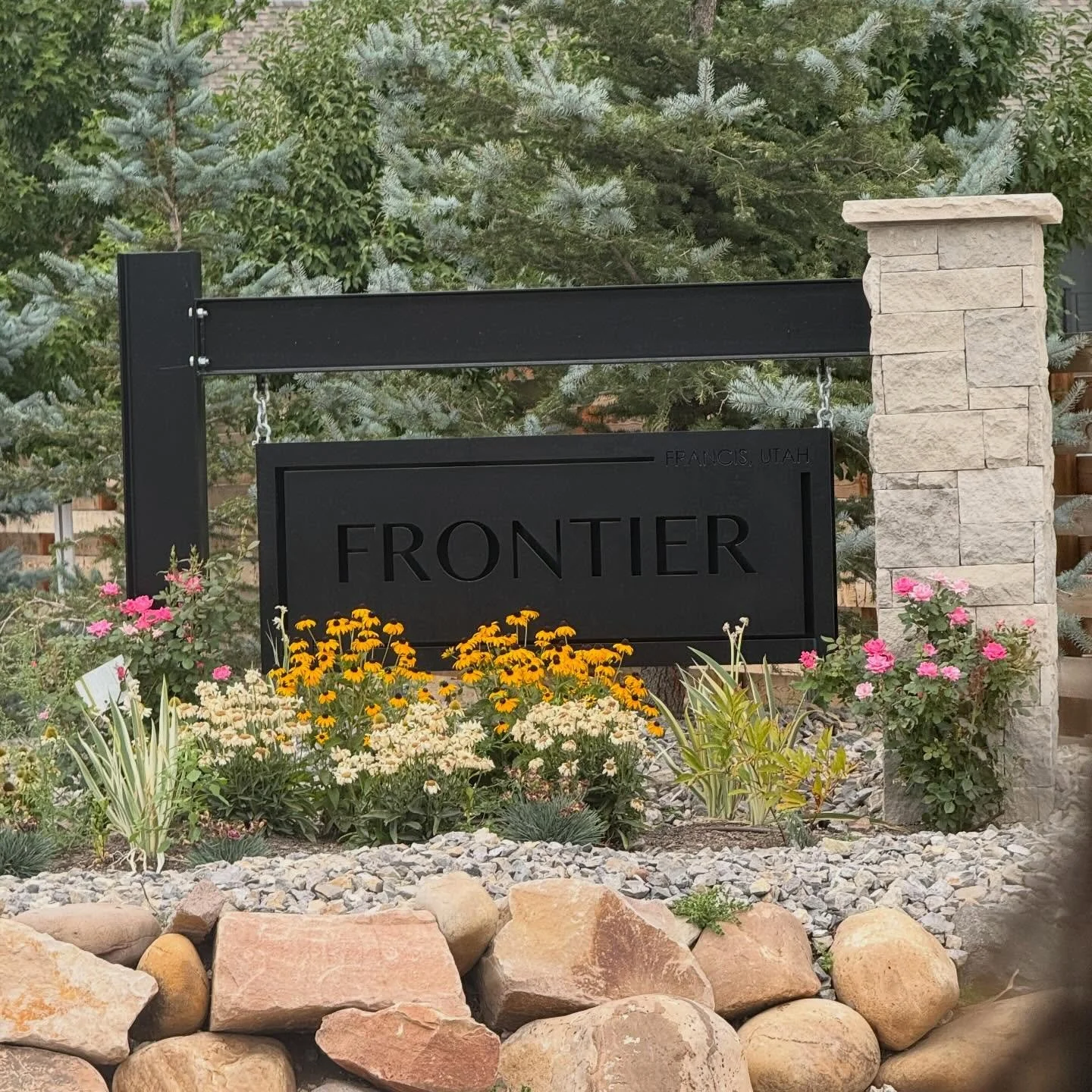 Summer vibes at Frontier Acres. 🌸☀️

Flowers in bloom, mountain air, and beautiful days in Francis.

This is what summer in the Kamas Valley is all about. 🌿🏔️

GSTHREE Works | Frontier Acres

#FrontierAcres #FrancisUtah #KamasValley #SummerInUtah 