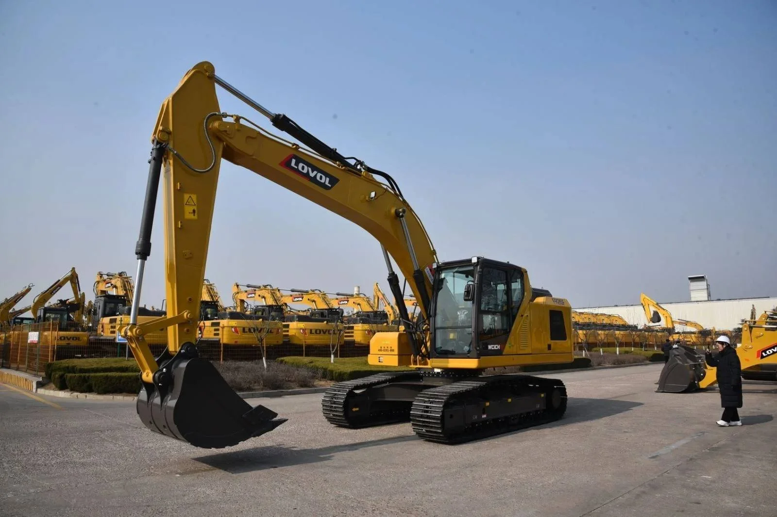 FR215F Excavator