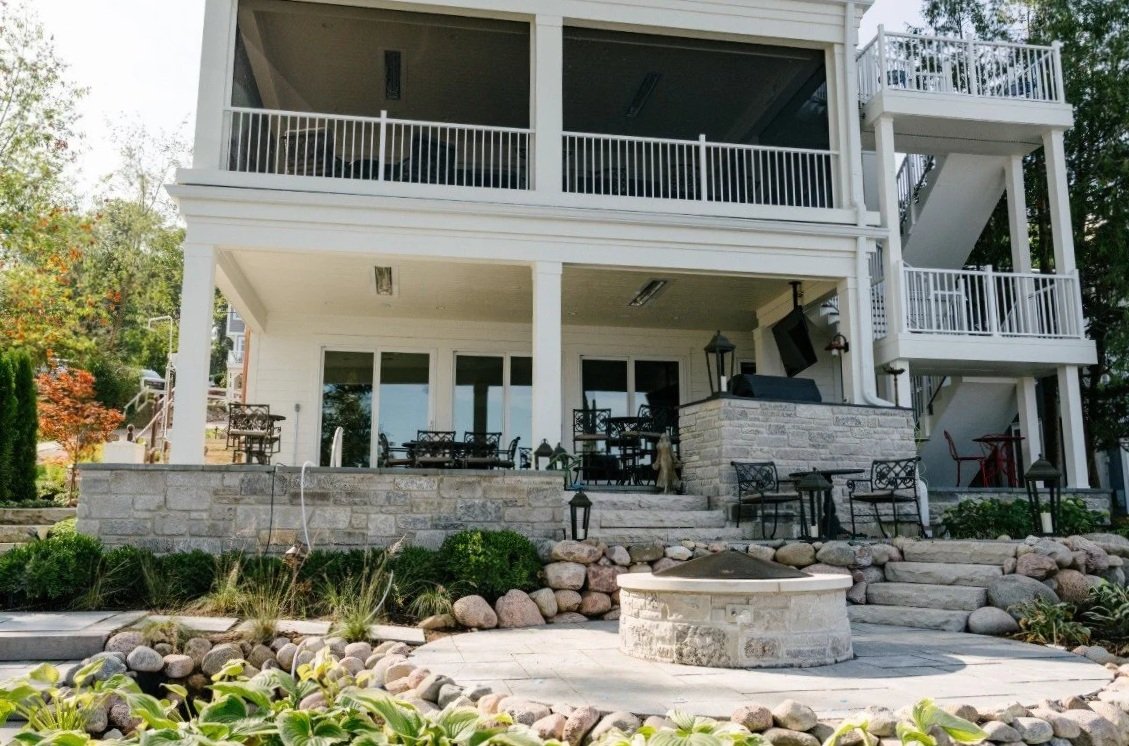Lake Geneva Lakeshore Residence