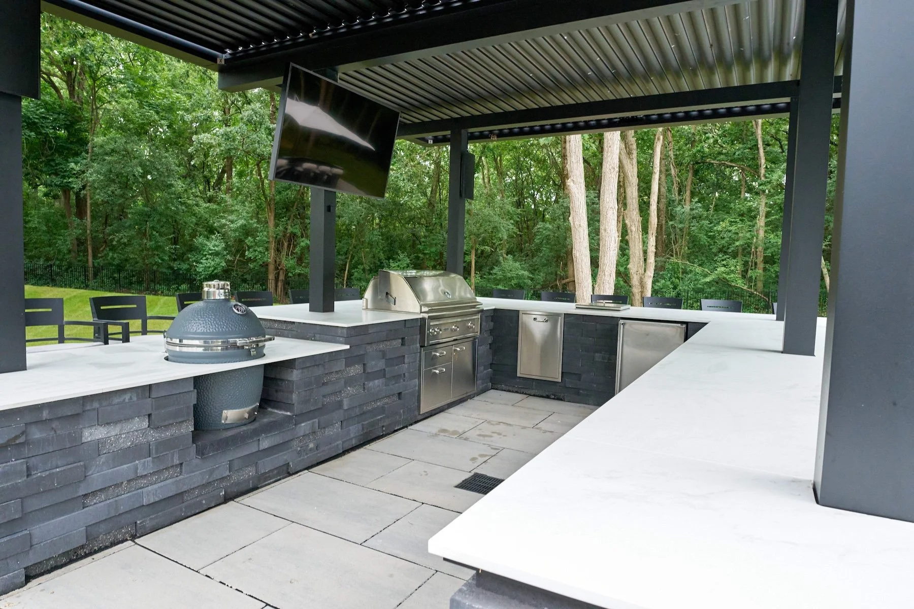 outdoor kitchen installation in Lincolnshire, IL