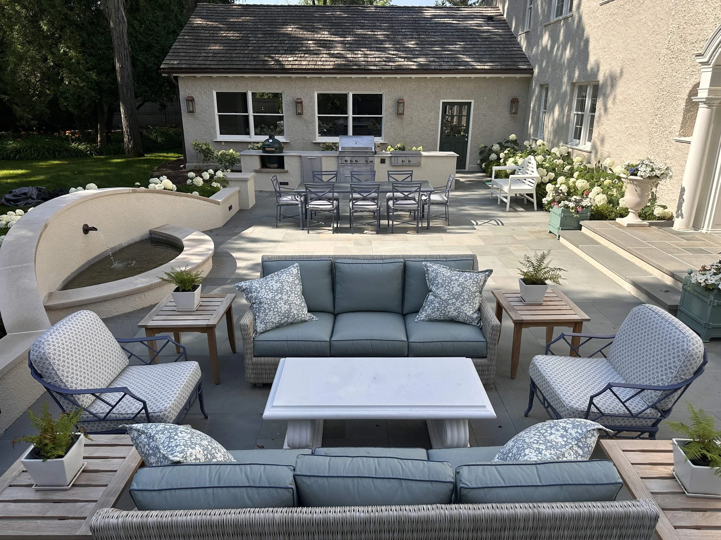 outdoor living contractor in Barrington, IL