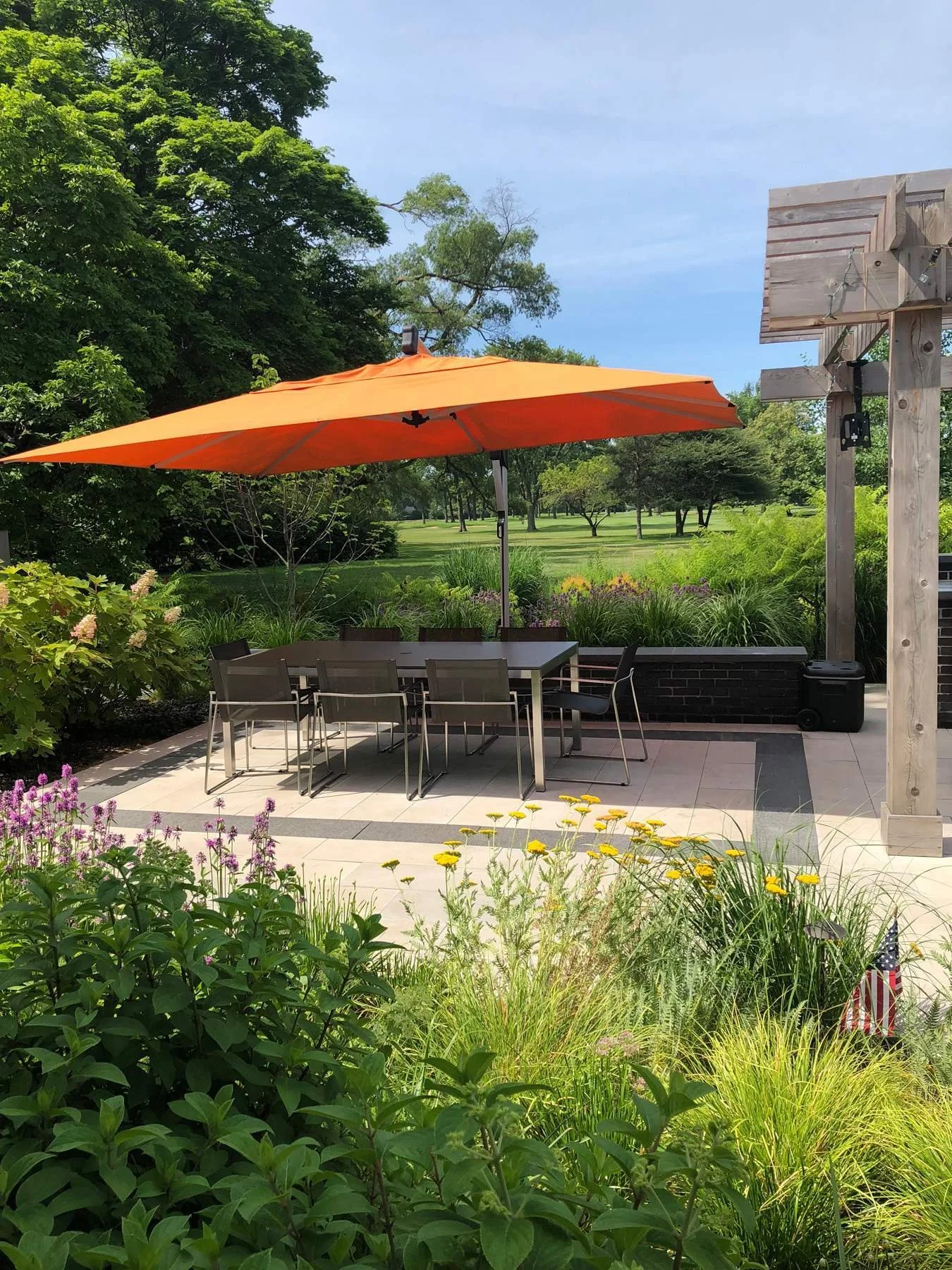 Paver patio and planting installation in Vernon Hills, IL