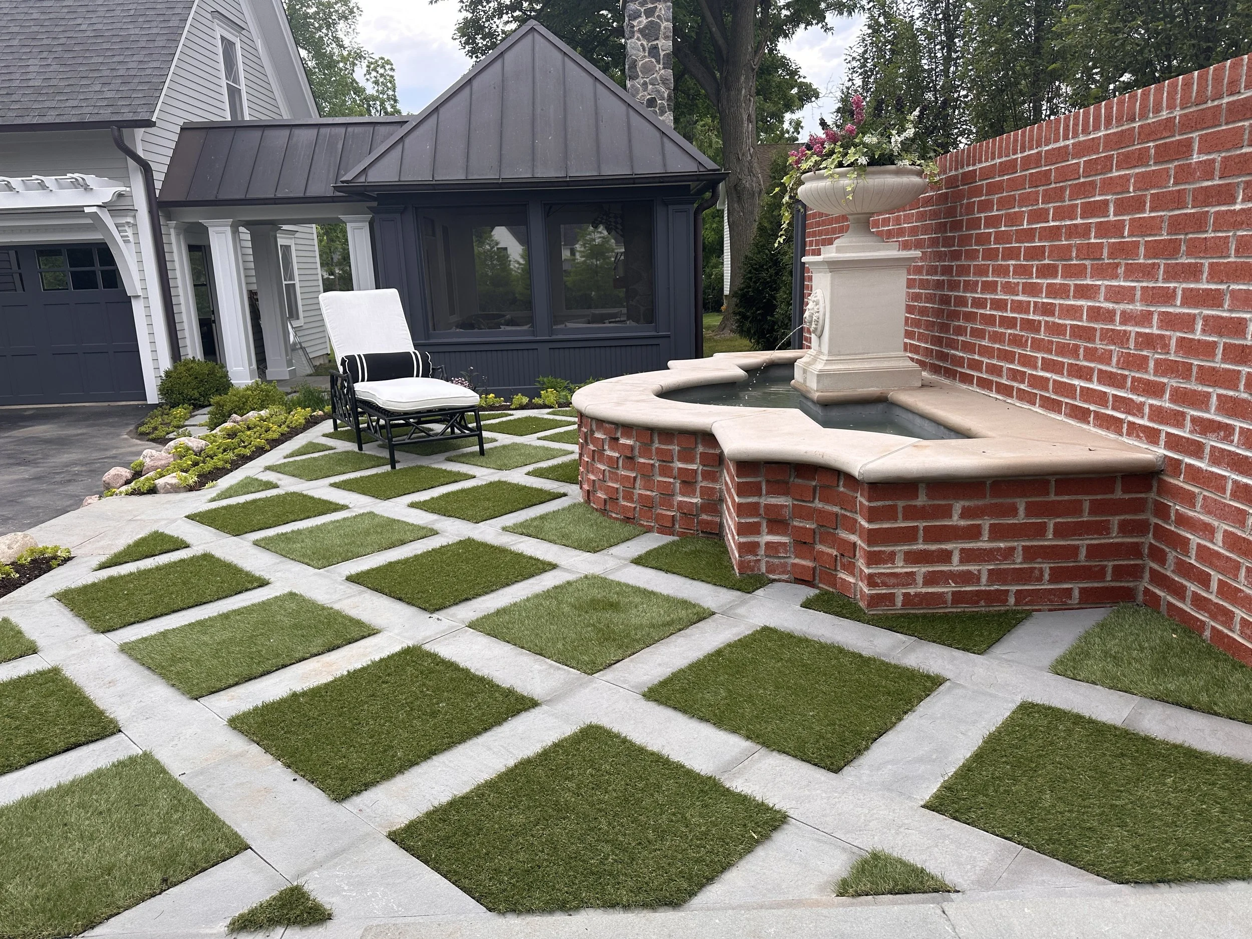 Synthetic Turf Installation in Island Lake, IL: A Low-Maintenance Lawn That Stays Green