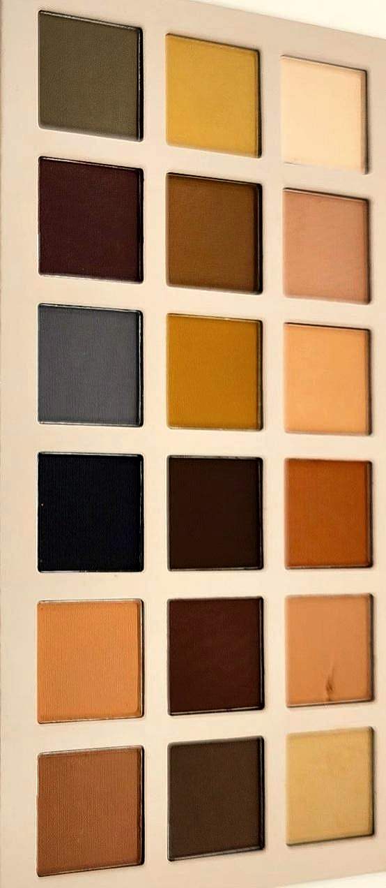 18pc Matte Eyeshadow Palette 18g/0.63 oz
