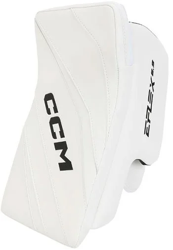 ccm-eflex-e6-9-goalie-blocker-senior-white_CGBE69SR.jpg