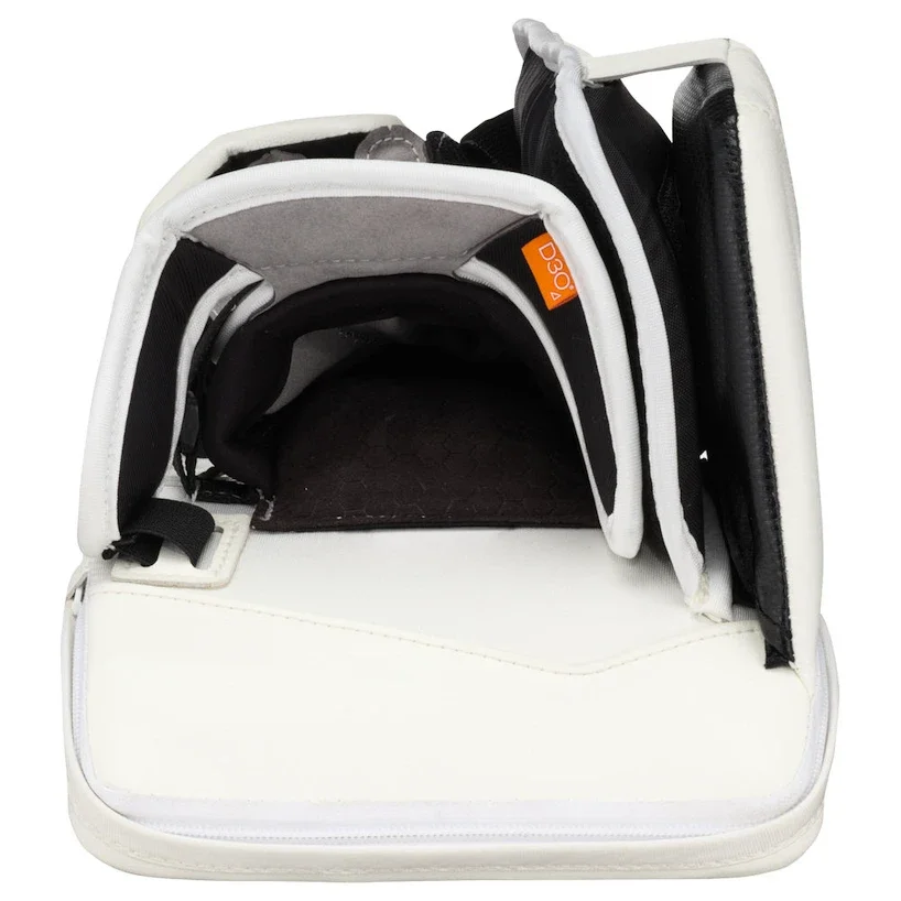stockhand-ccm-eflex-7-white-senior-1498373-818x818-g1.webp