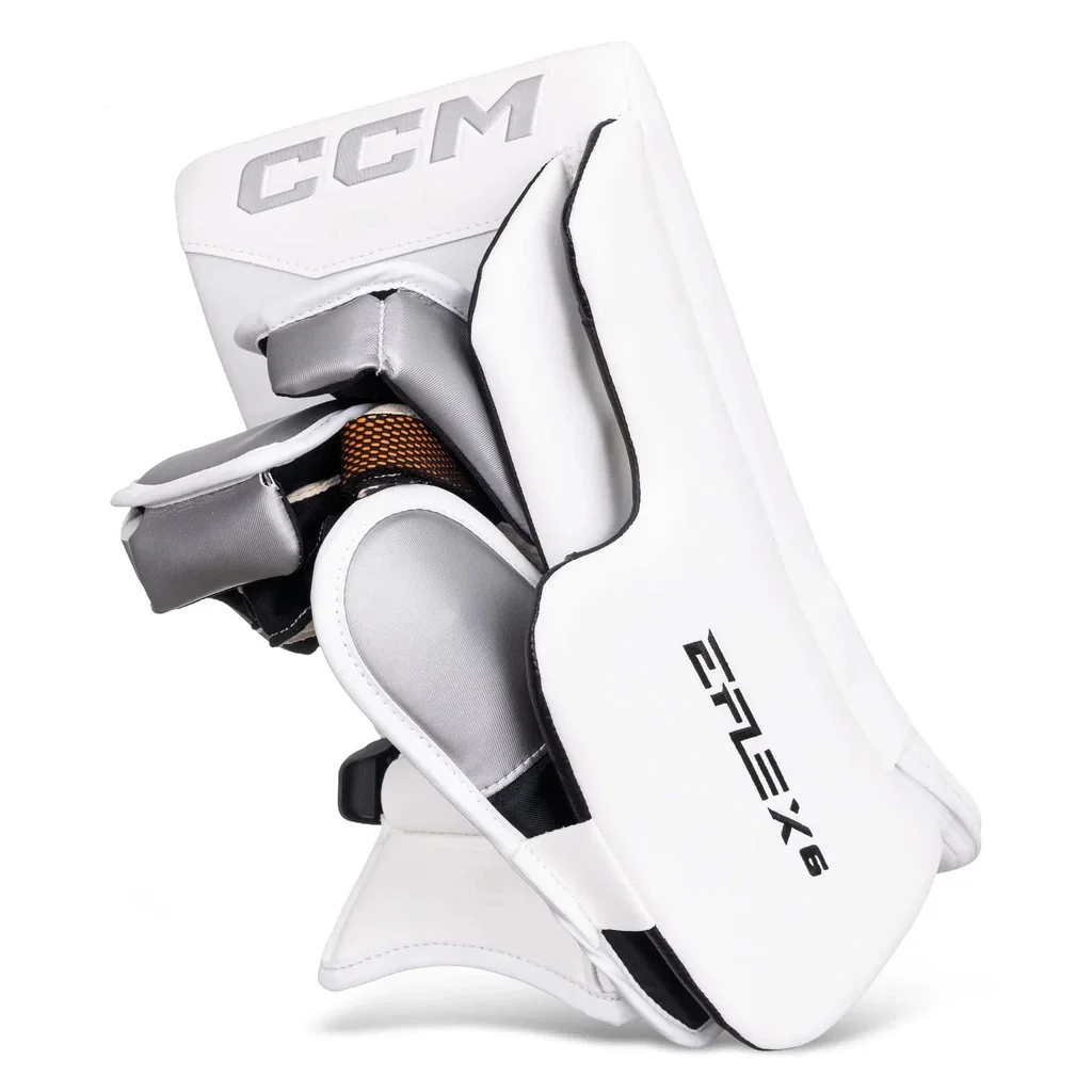 blockers-ccm-extreme-flex-6-senior-goalie-blocker-david-rittich-1-1221774020_1024x1024.jpg.webp