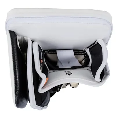ccm-axis-2-pro-goalie-blockper-senior.webp