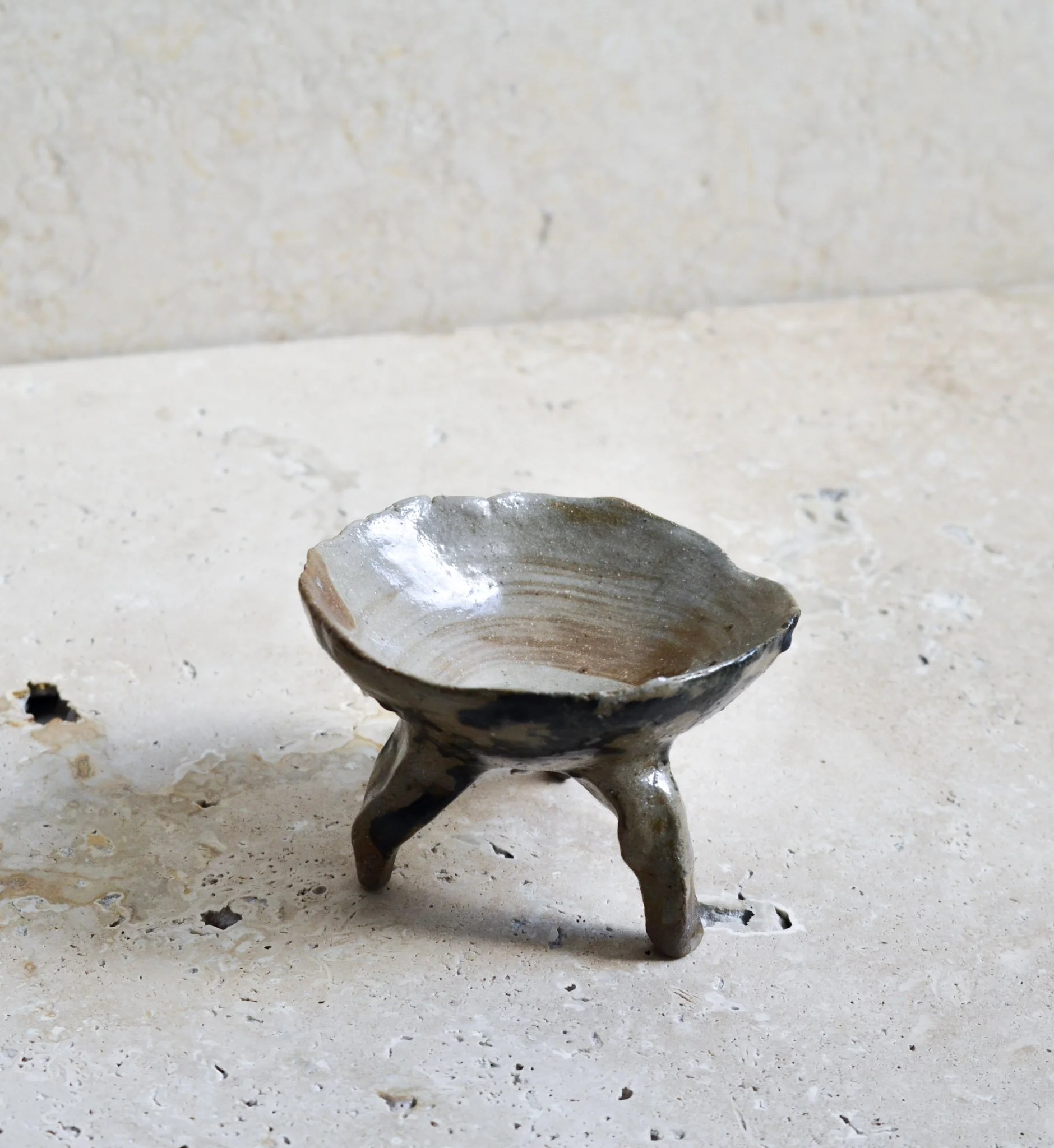 legged dish