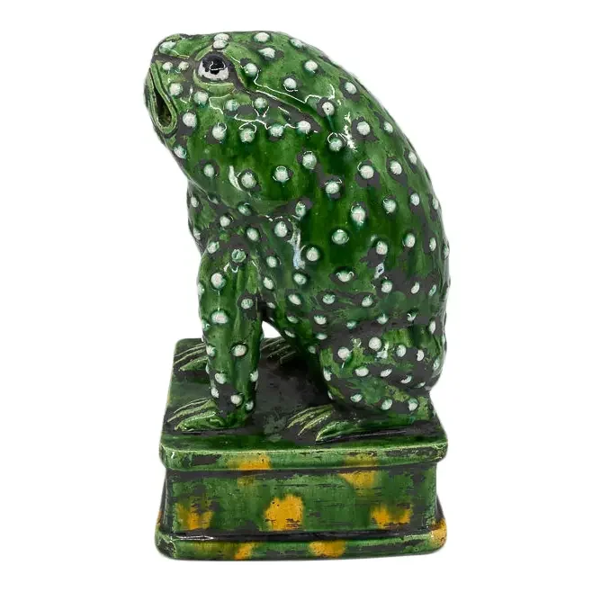 large-chinese-export-biscuit-glazed-toad-figure