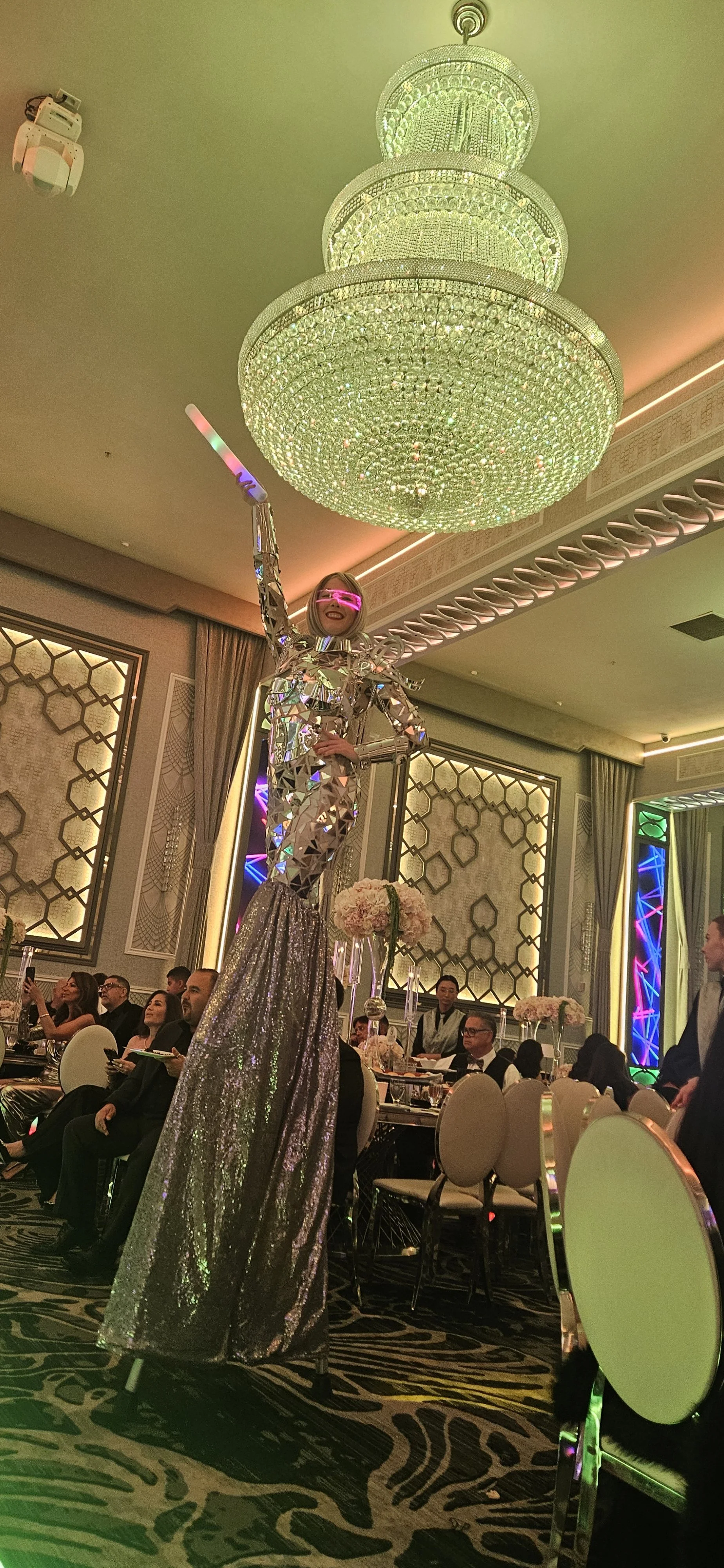 glam Mirror stilt 1 (1).jpg