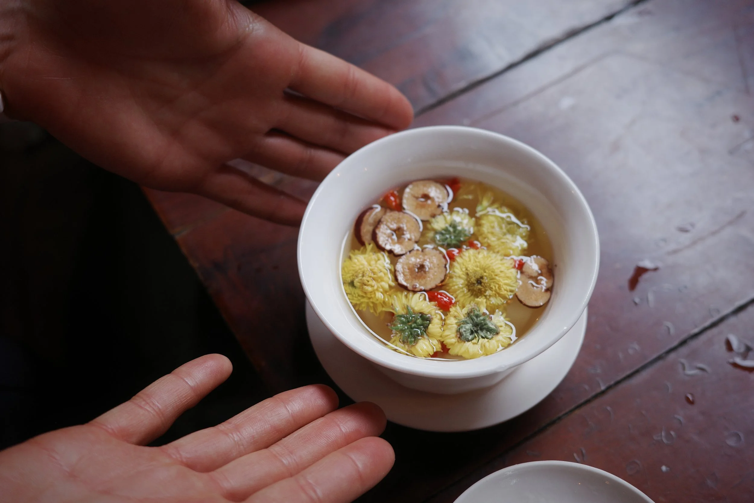 Chinese chrysanthemum tea