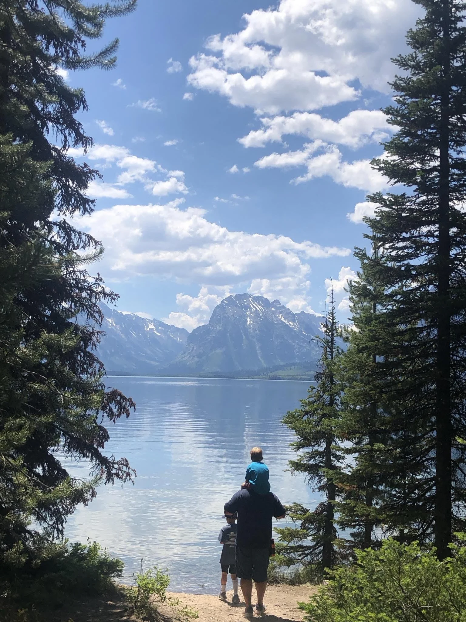 Family Camping Checklist: 20 Must-Have Essentials 