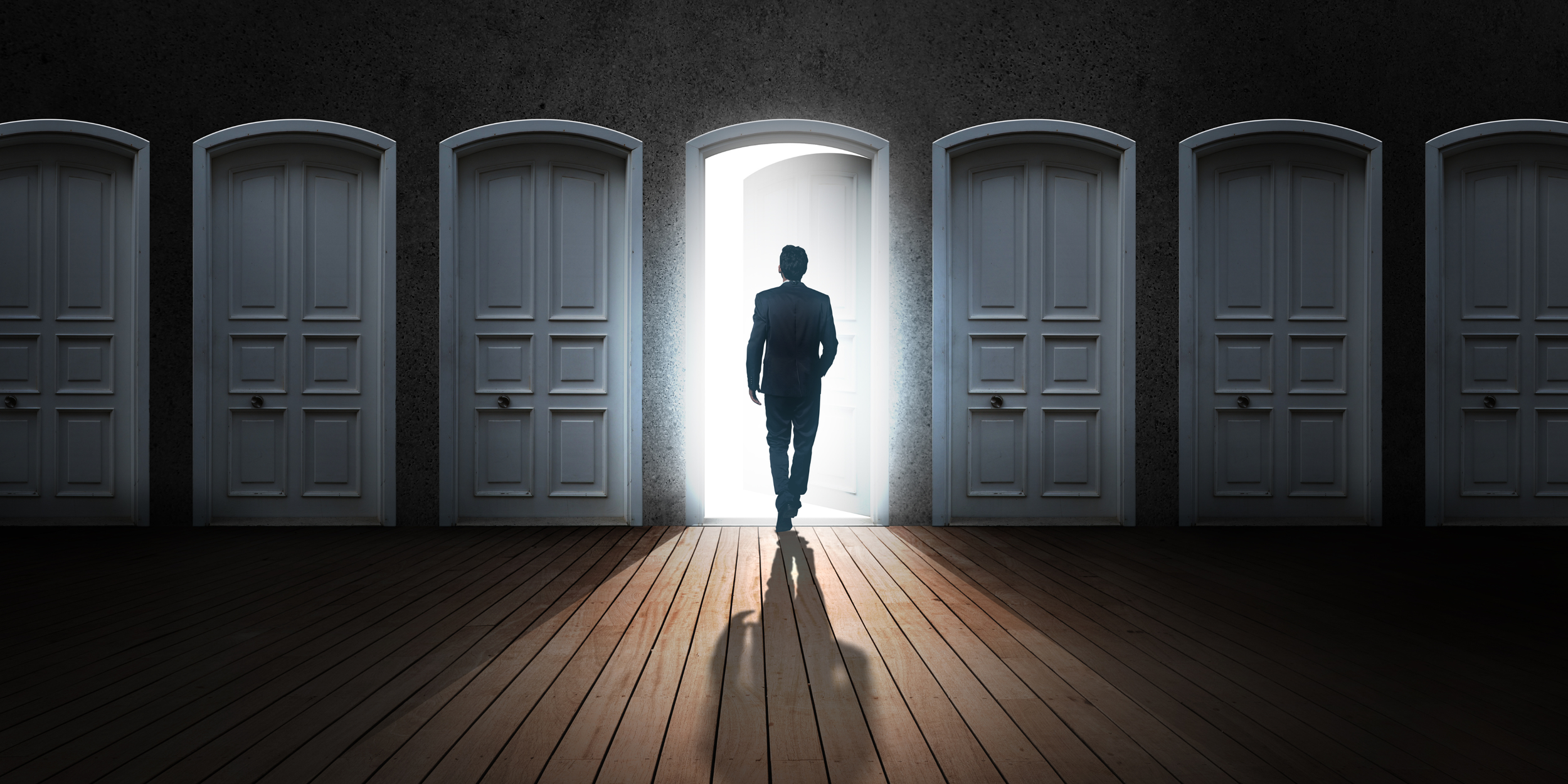 Embracing Change: Tips for Successfully Navigating a Career Shift
