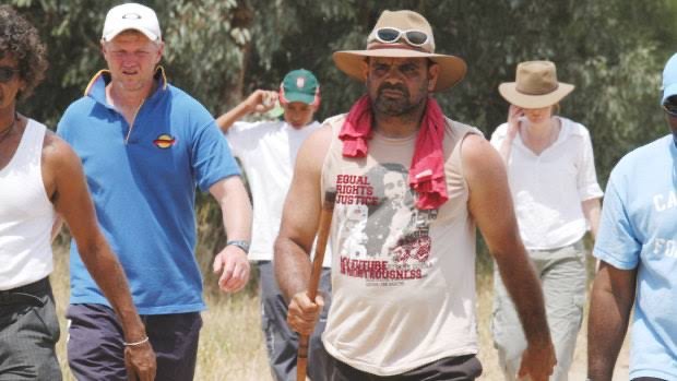 Michael Long walking to Canberra in 2004, joined by supporters