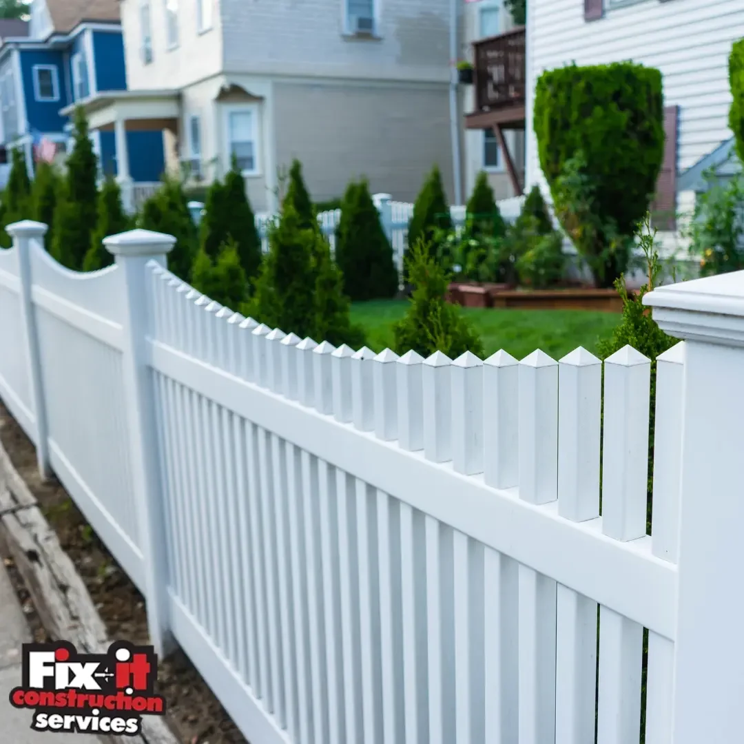 Fencing 101: Choosing the Right Fence Style for Your Harrisonburg Home