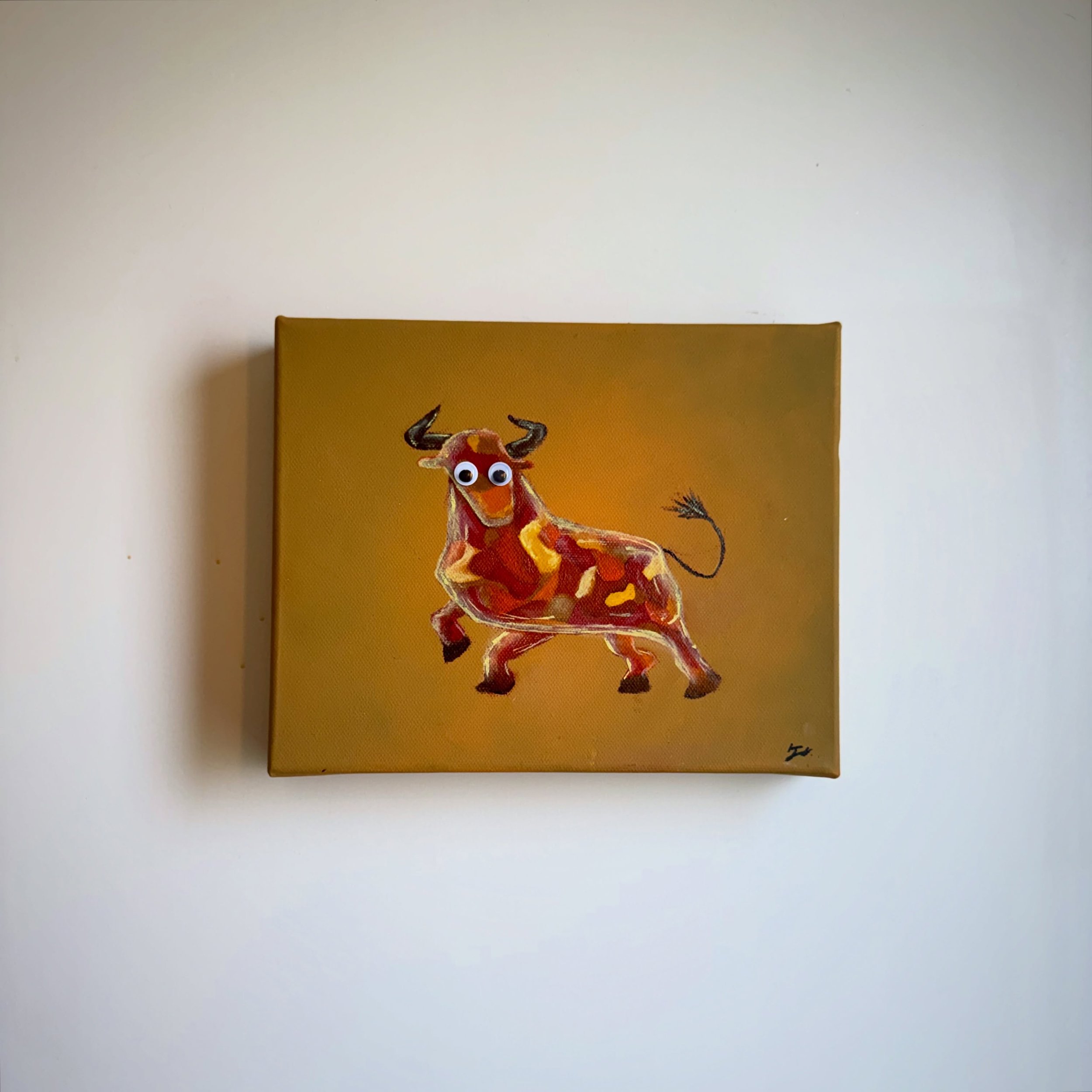 Toro enamorado de la luna
Tela con acr&iacute;lico, &oacute;leo y ojos saltones
Costume piece 

#art #toro #rabadaba