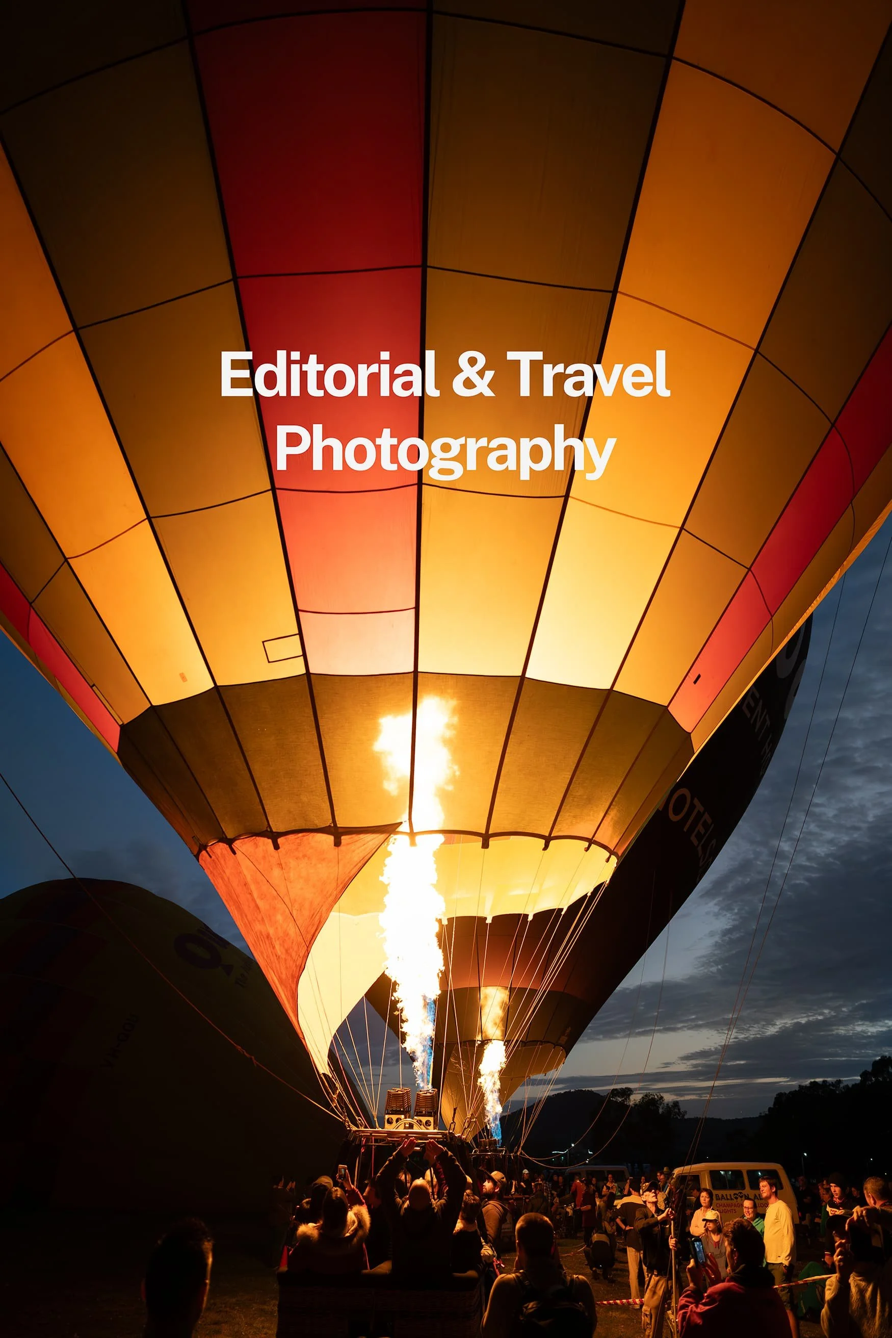 MOZI Brisbane-Photography-Hot-Balloon-Expanding-Dawn-Canberra-Balloon-Spectacular.jpg