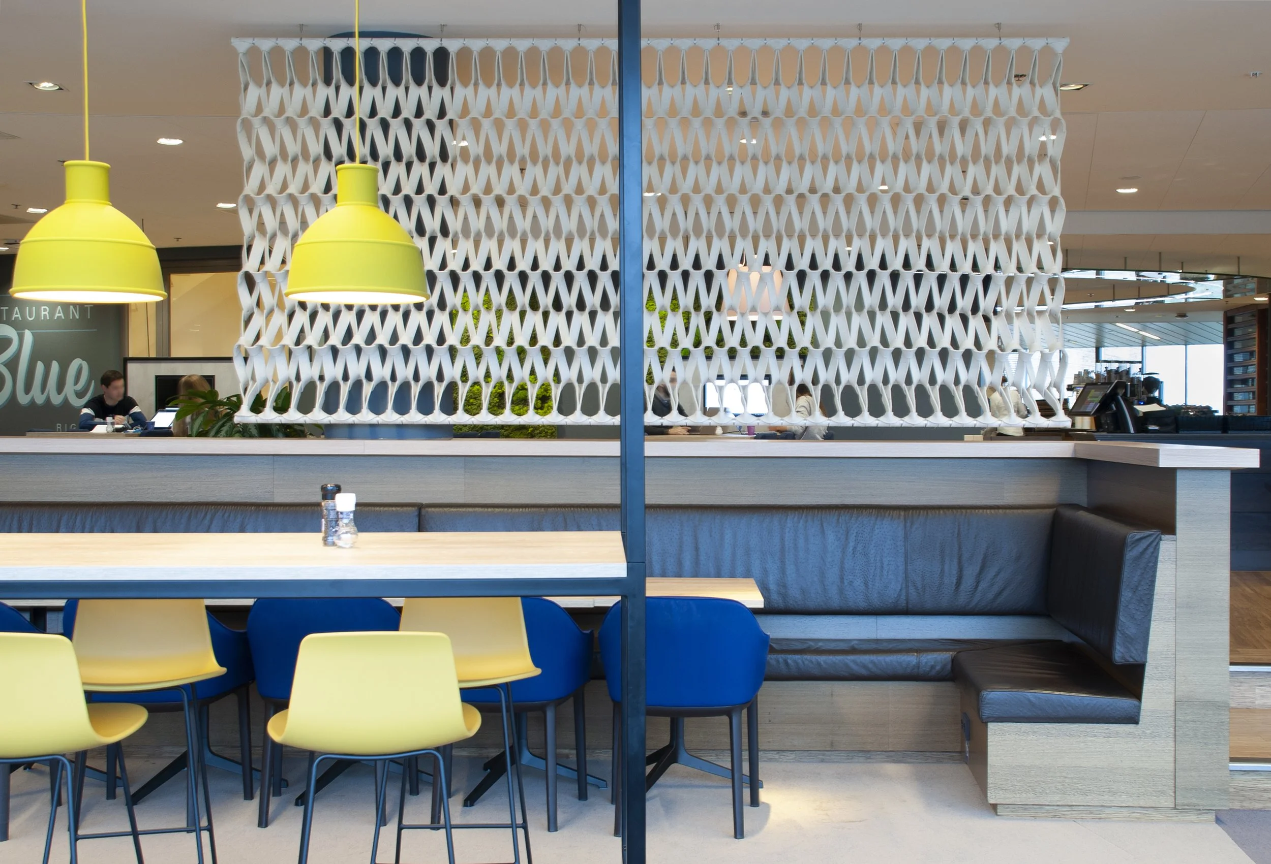 PLECTERE_KPMG_front_with_yellow_ligths.jpg