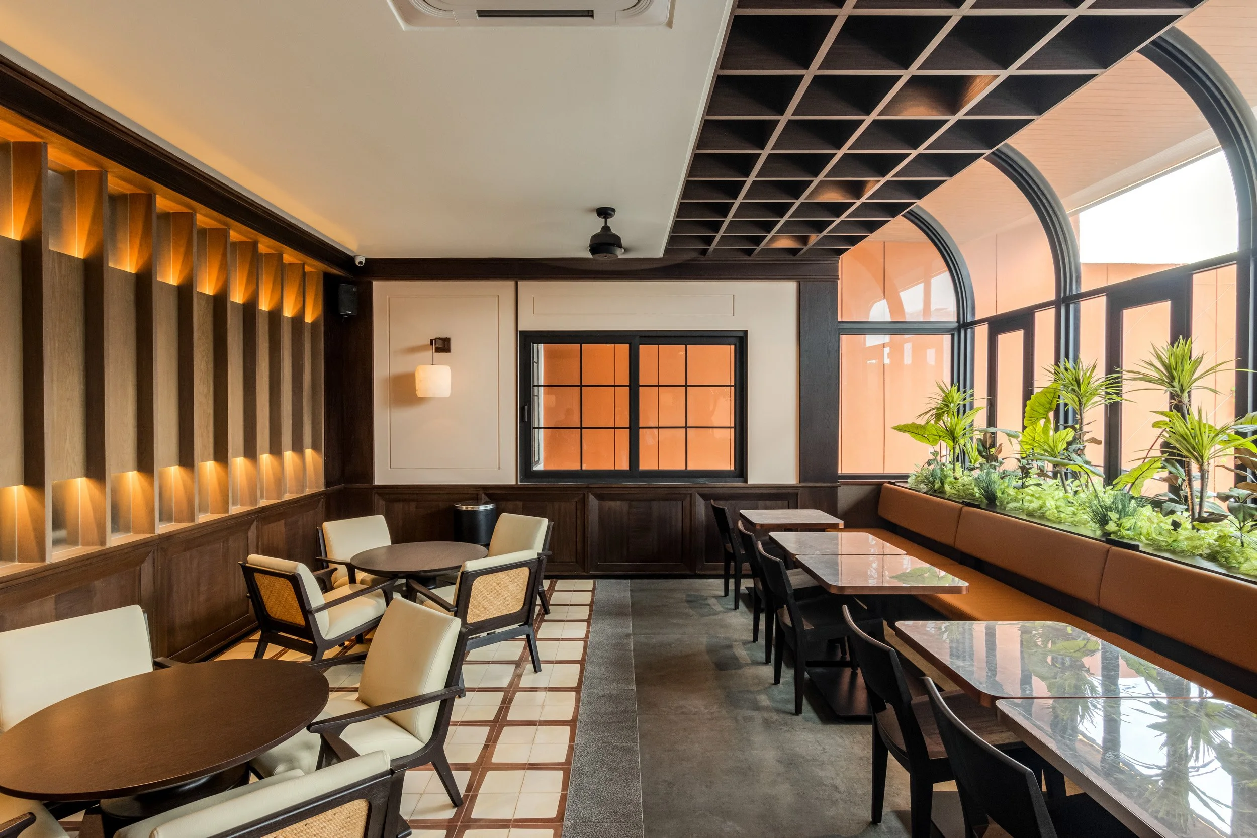 Parc Coffee &amp; Bistro