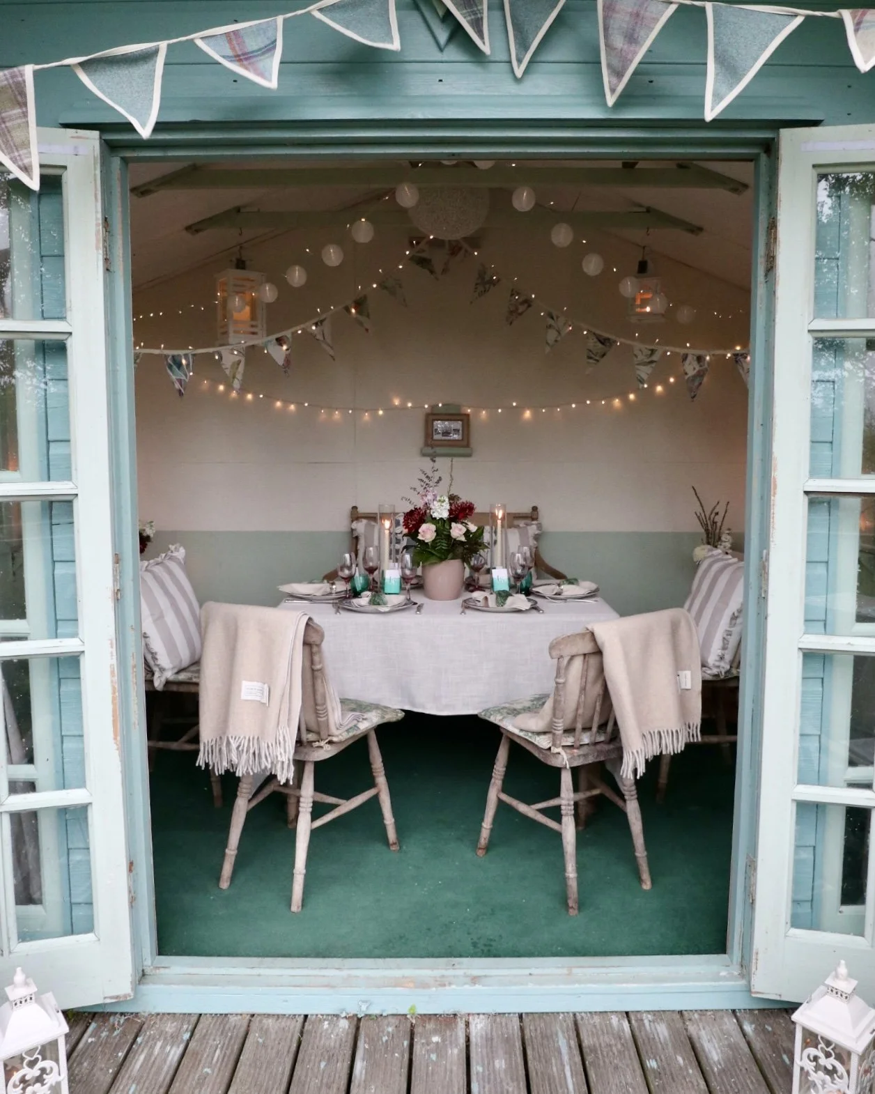 symmetrical interior front summerhouse soiree.jpeg