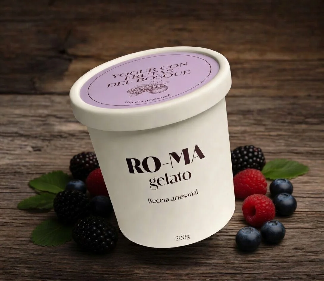 Yogur con frutas del bosque