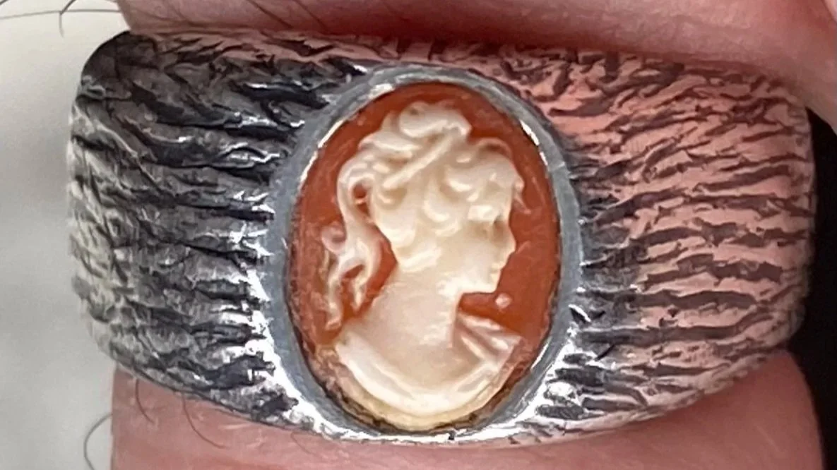 Upcycled Cameo Pinky