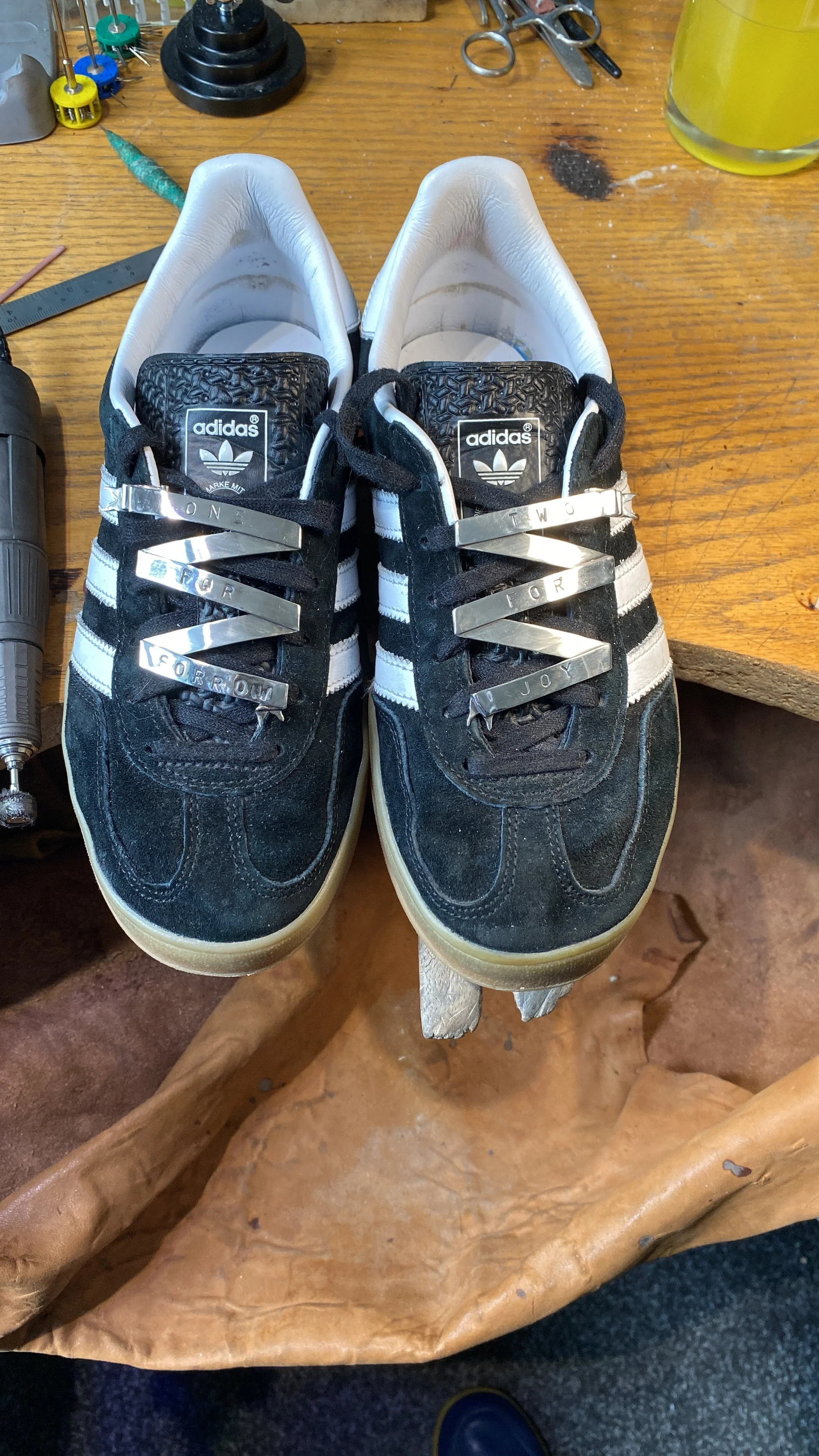 Fitted to the shoe and they look amazing! 