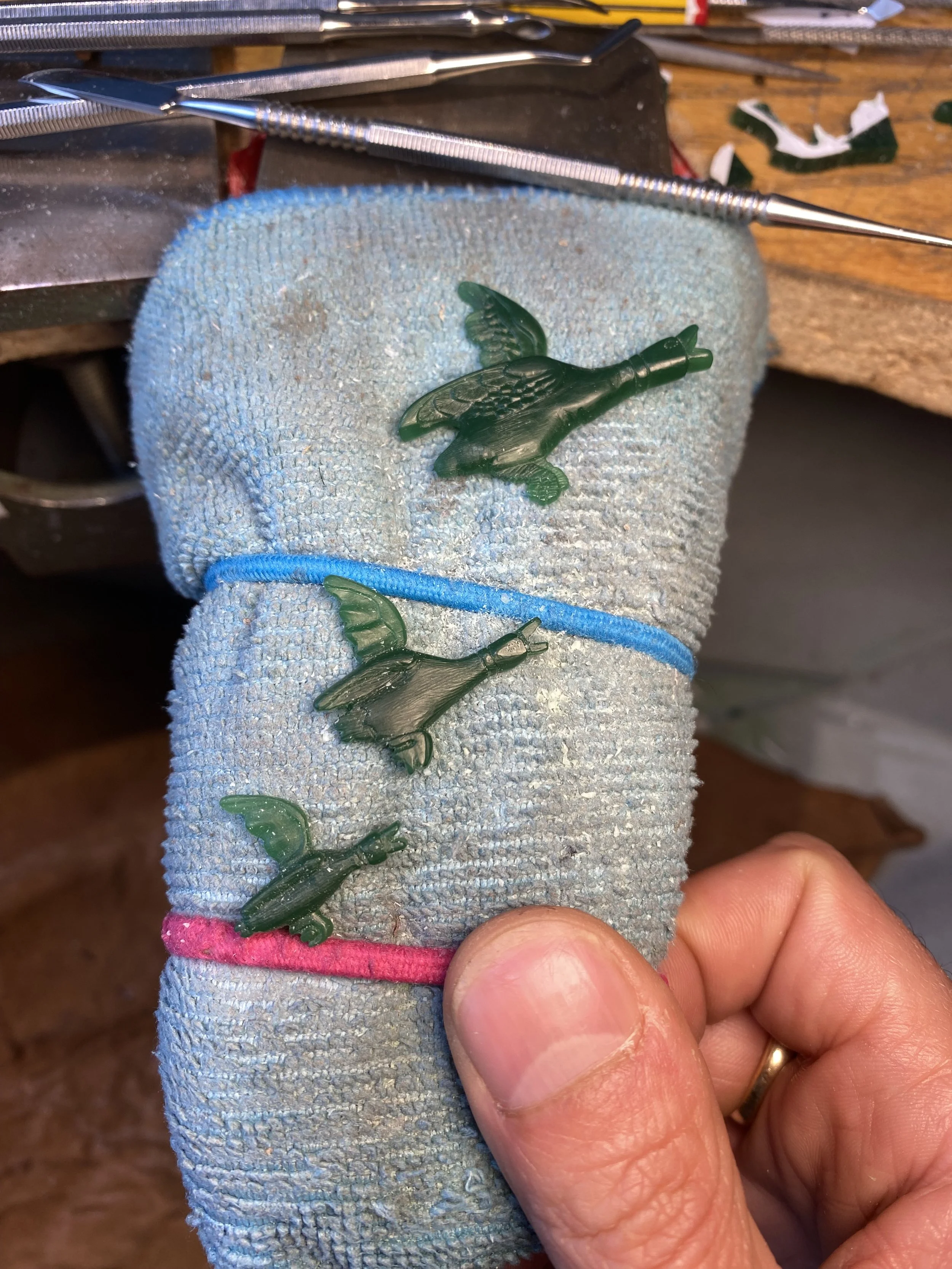 I started with the largest duck and then looked to minimalise it over the course of the two other ducks. These two didn't come out right the first time I carved them, the wings look more bat-like, so I re-carved these again.