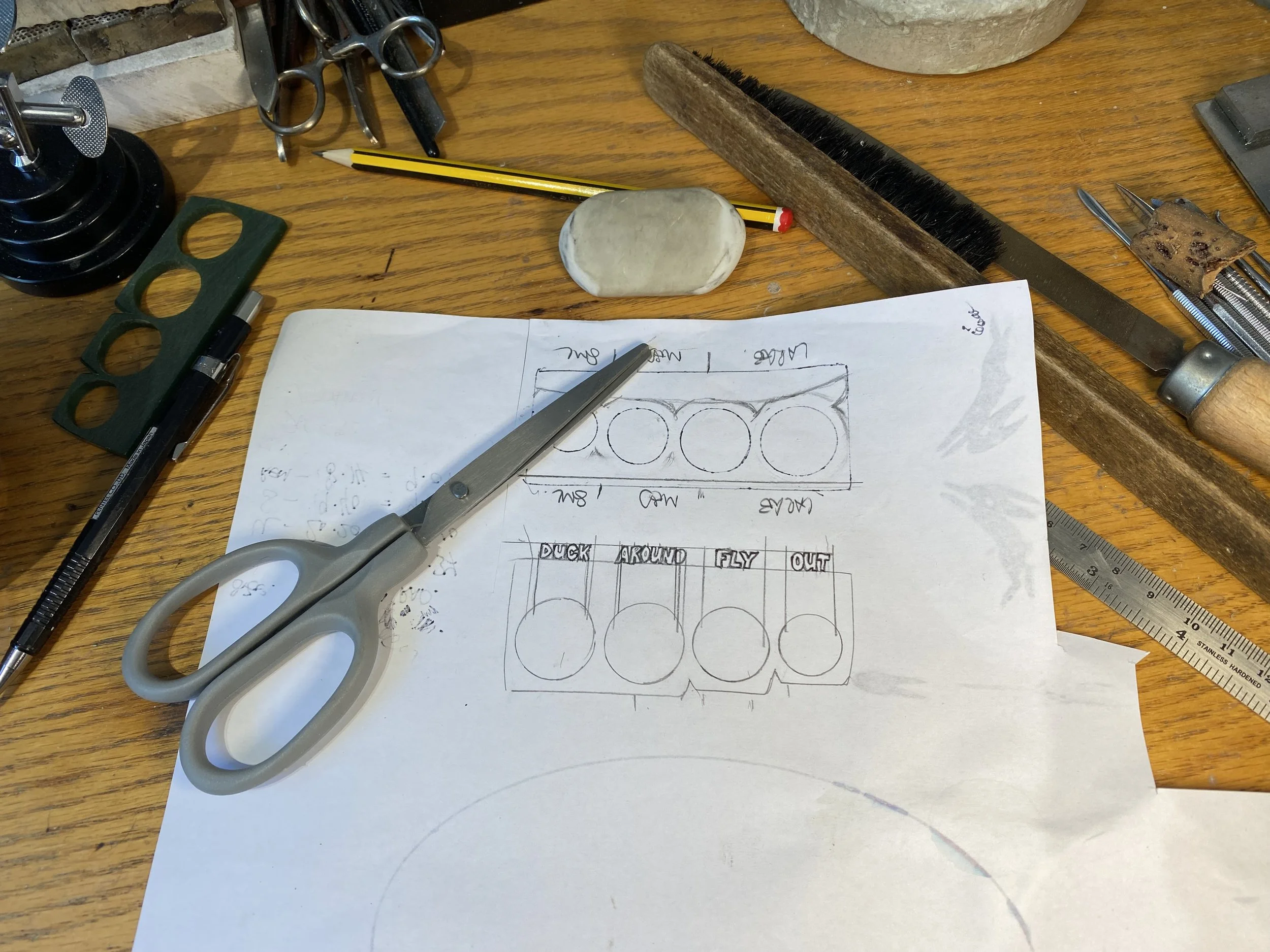 It was only once I had put the three ducks on my hand that I had the idea of creating a 'knuckle duster' of sorts, but without the violence, so a 'Duckle Nuster' was born. A plan is underway! 