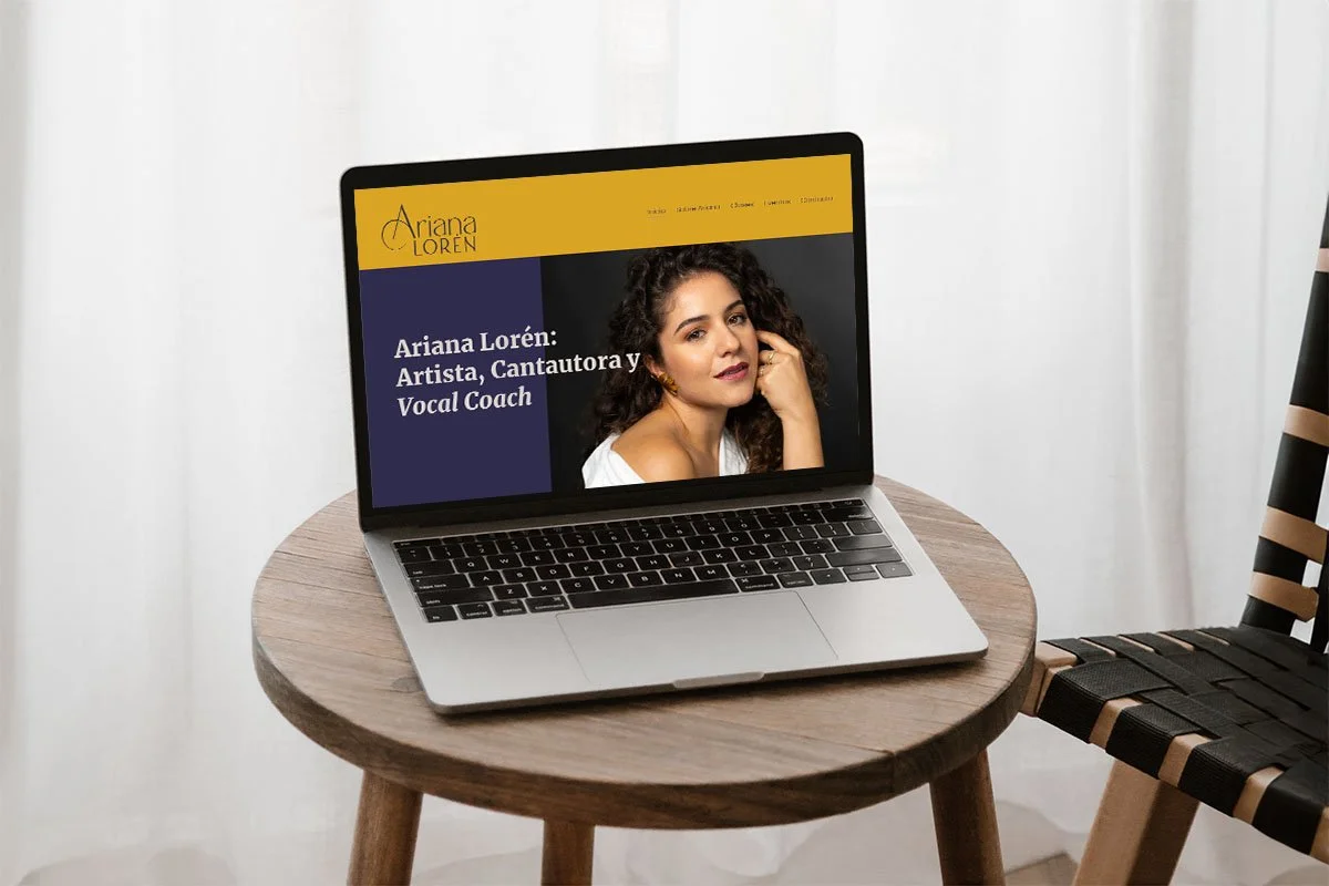Ariana Lorén • Diseño de Website con Squarespace