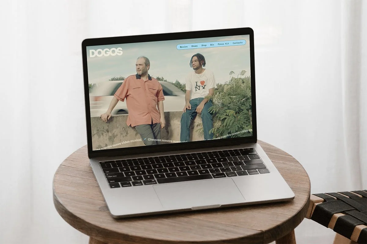 Dogos • Diseño de Website con Squarespace