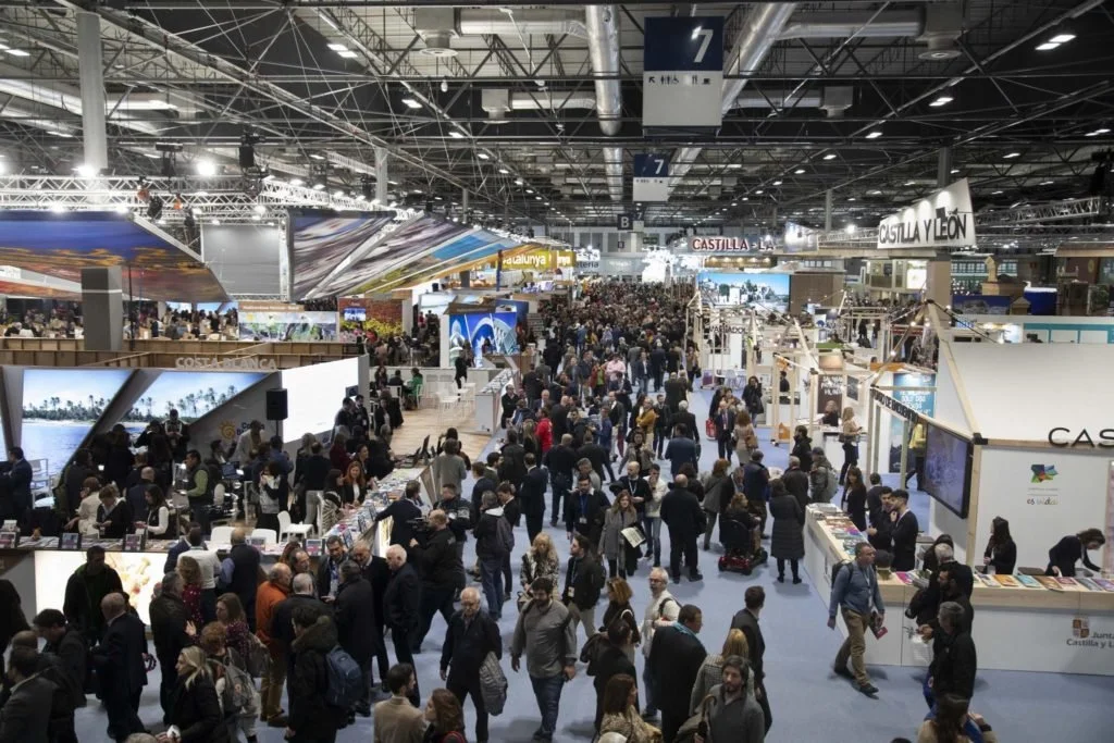#FITUR