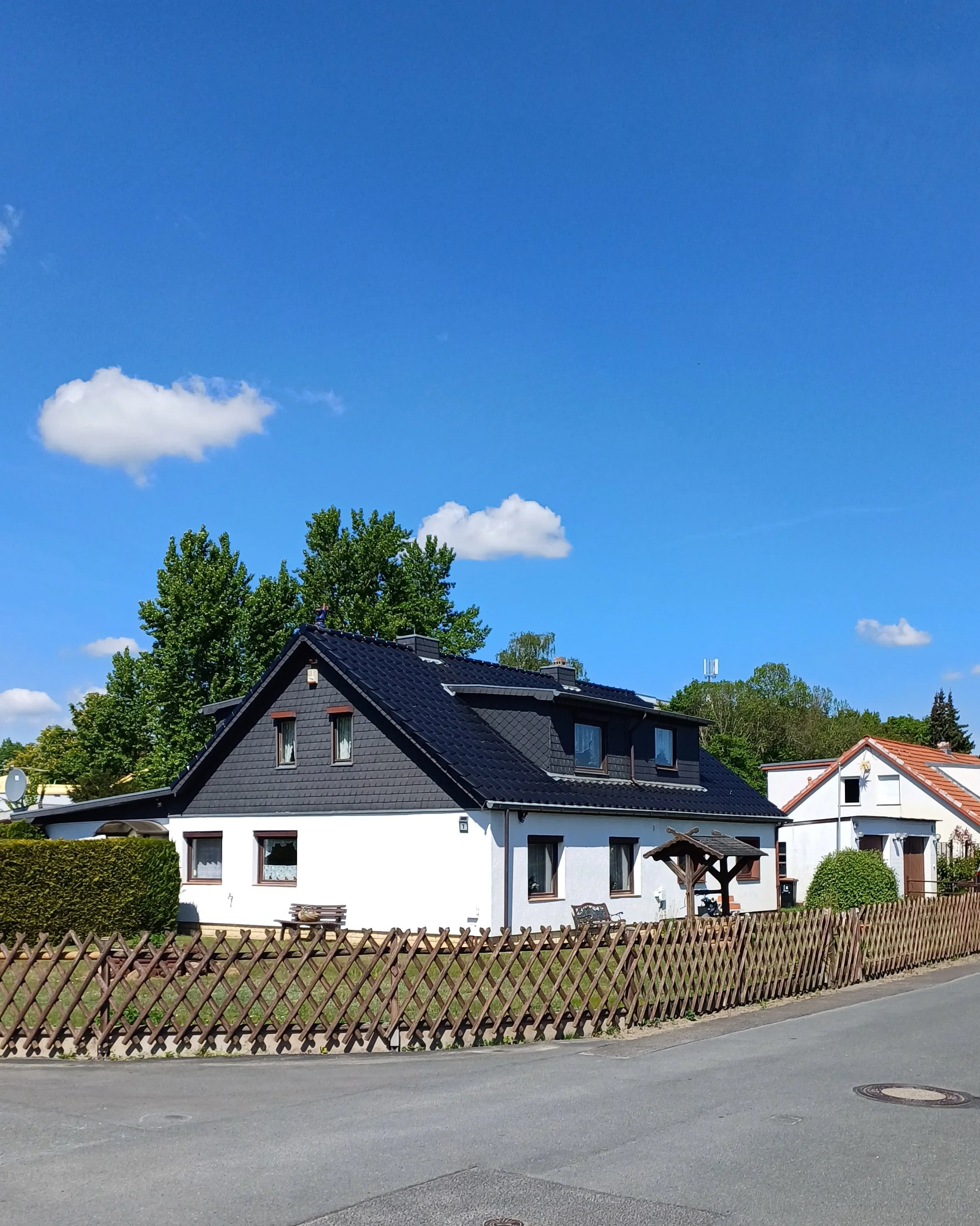 betontulpen | "jägerzaun" Berlin 2025
