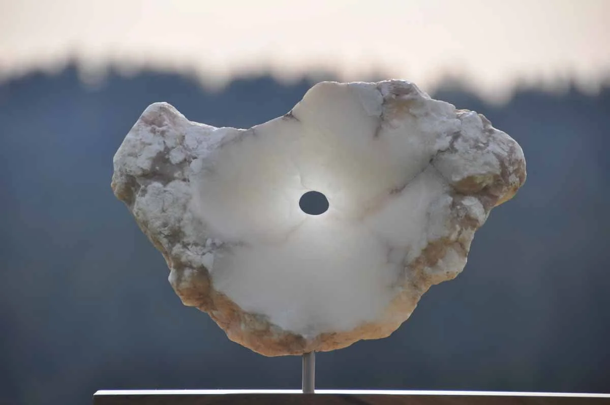 Alabaster, Nussholz - in Umarbeitung