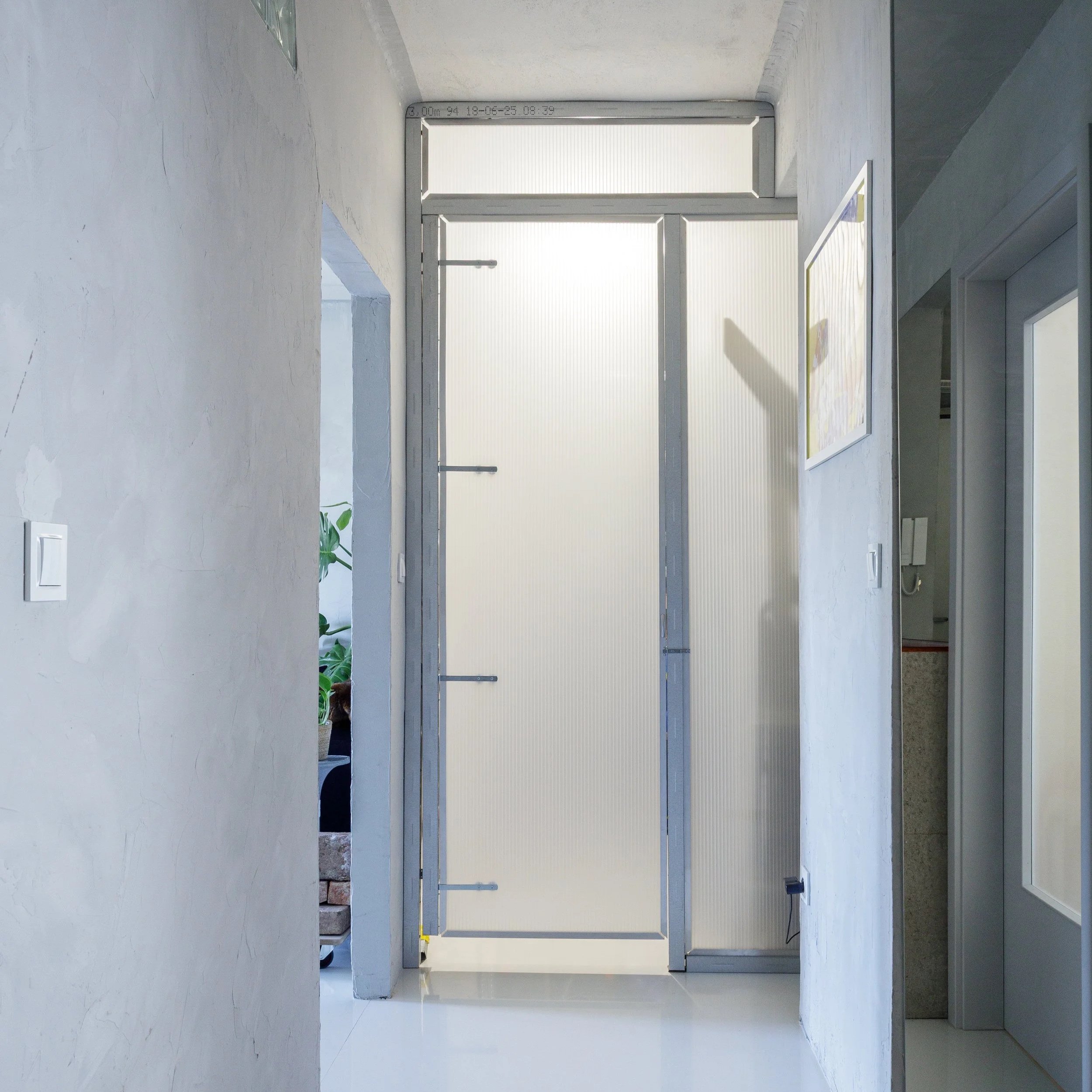room divider