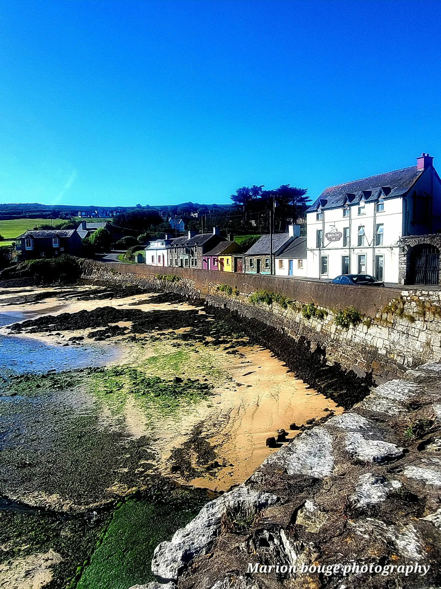 Robert's Cove Village